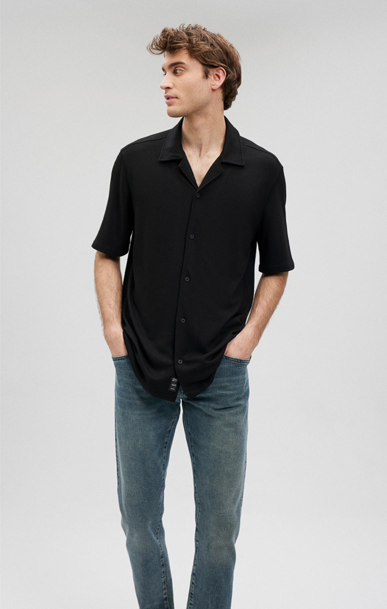 BUTTON-UP SHORT SLEEVE SHIRT IN BLACK - Mavi Jeans