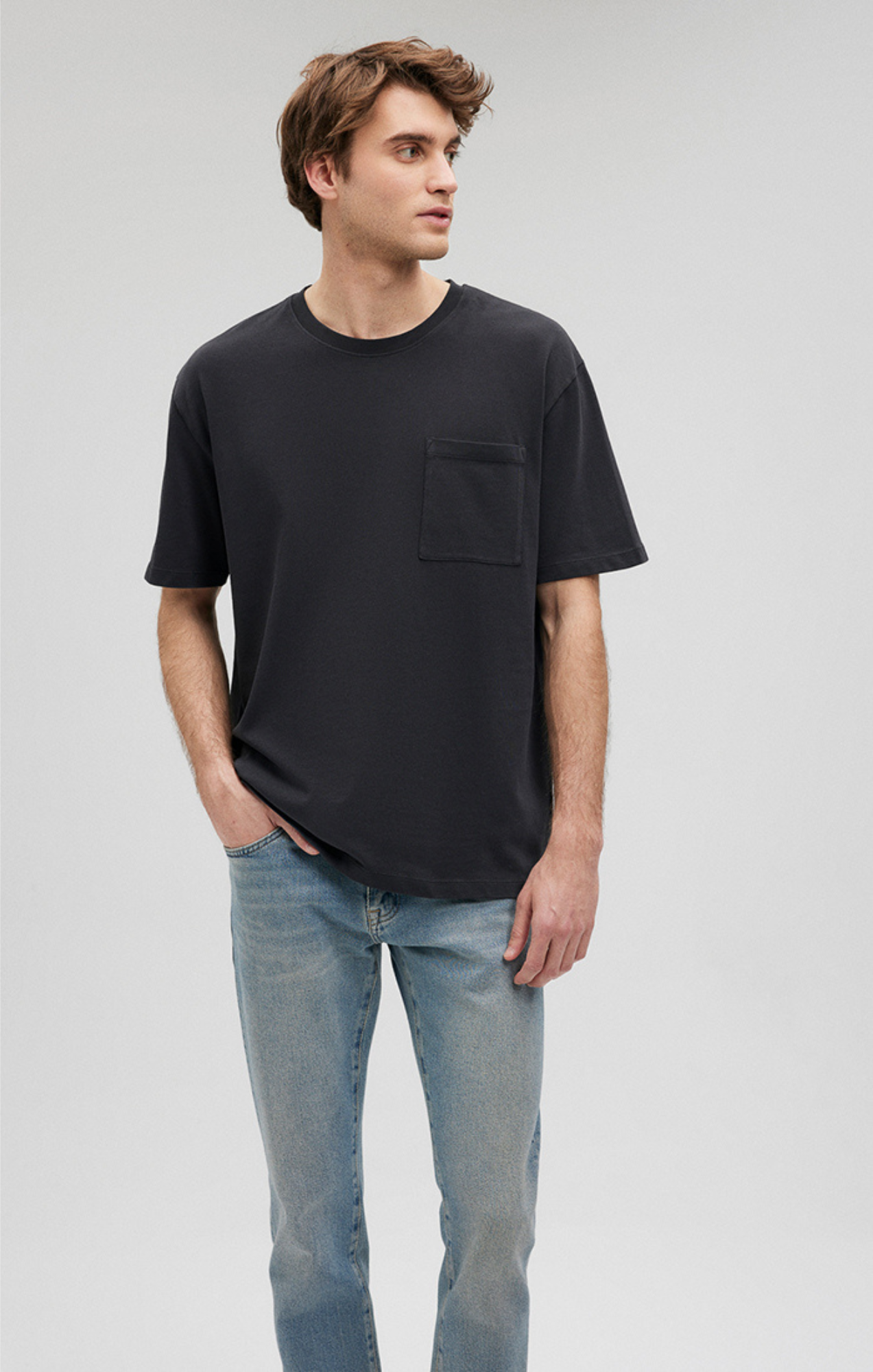 Black tee shirt with pocket hotsell