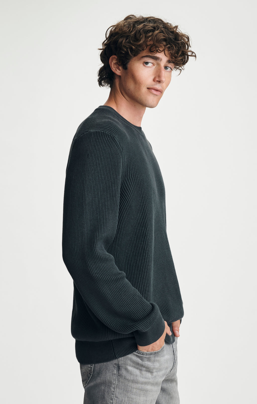 ACID WASH CREW NECK SWEATER IN ANTHRACITE - Mavi Jeans