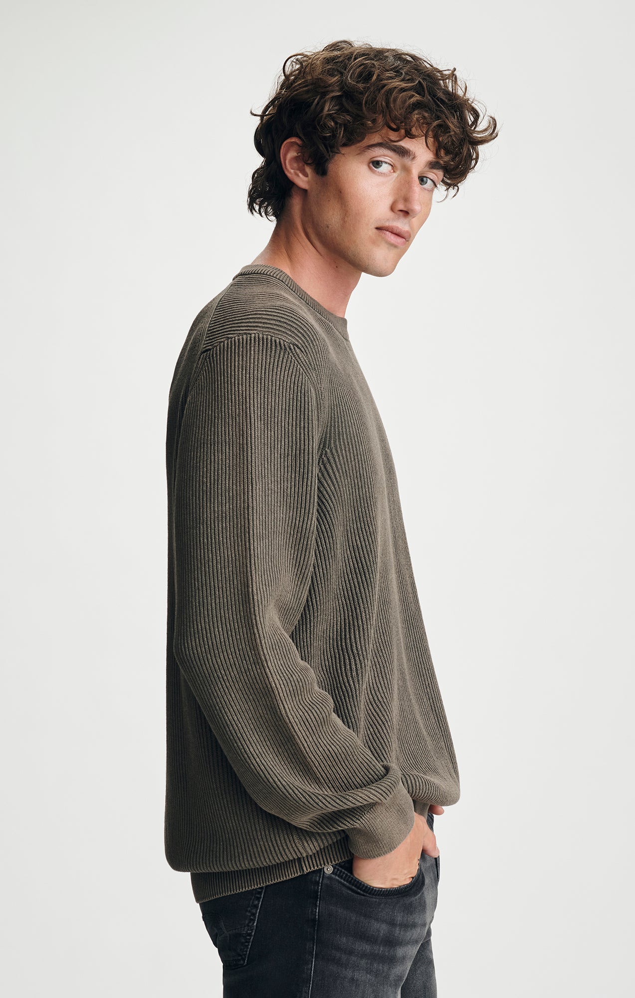 ACID WASH CREW NECK SWEATER IN FALCON
