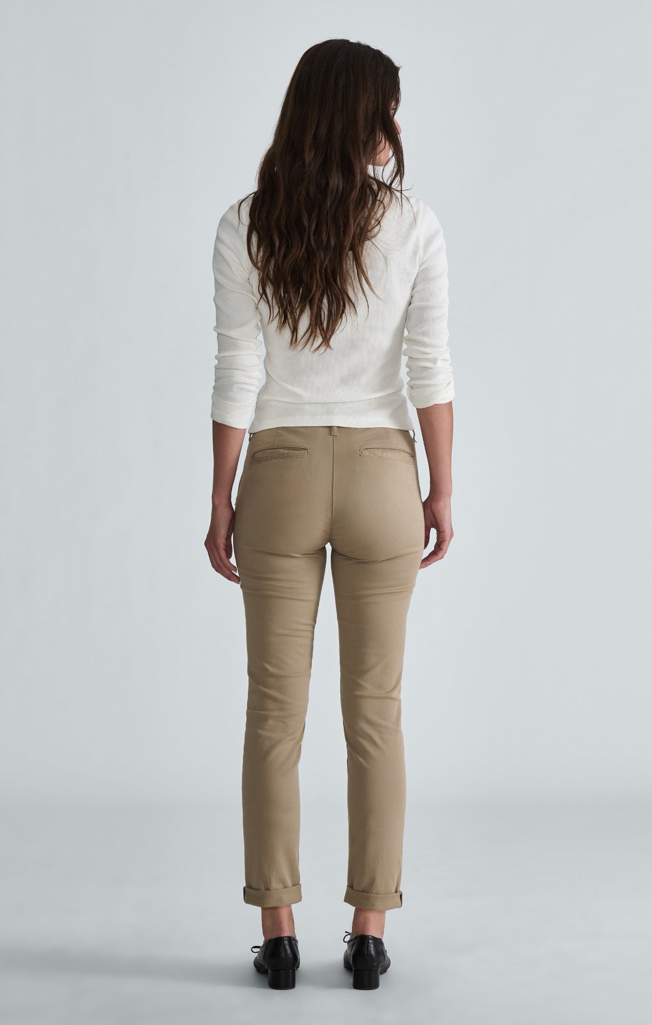 KATHLEEN SLIM BOYFRIEND CHINO IN PALE KHAKI TWILL - Mavi Jeans