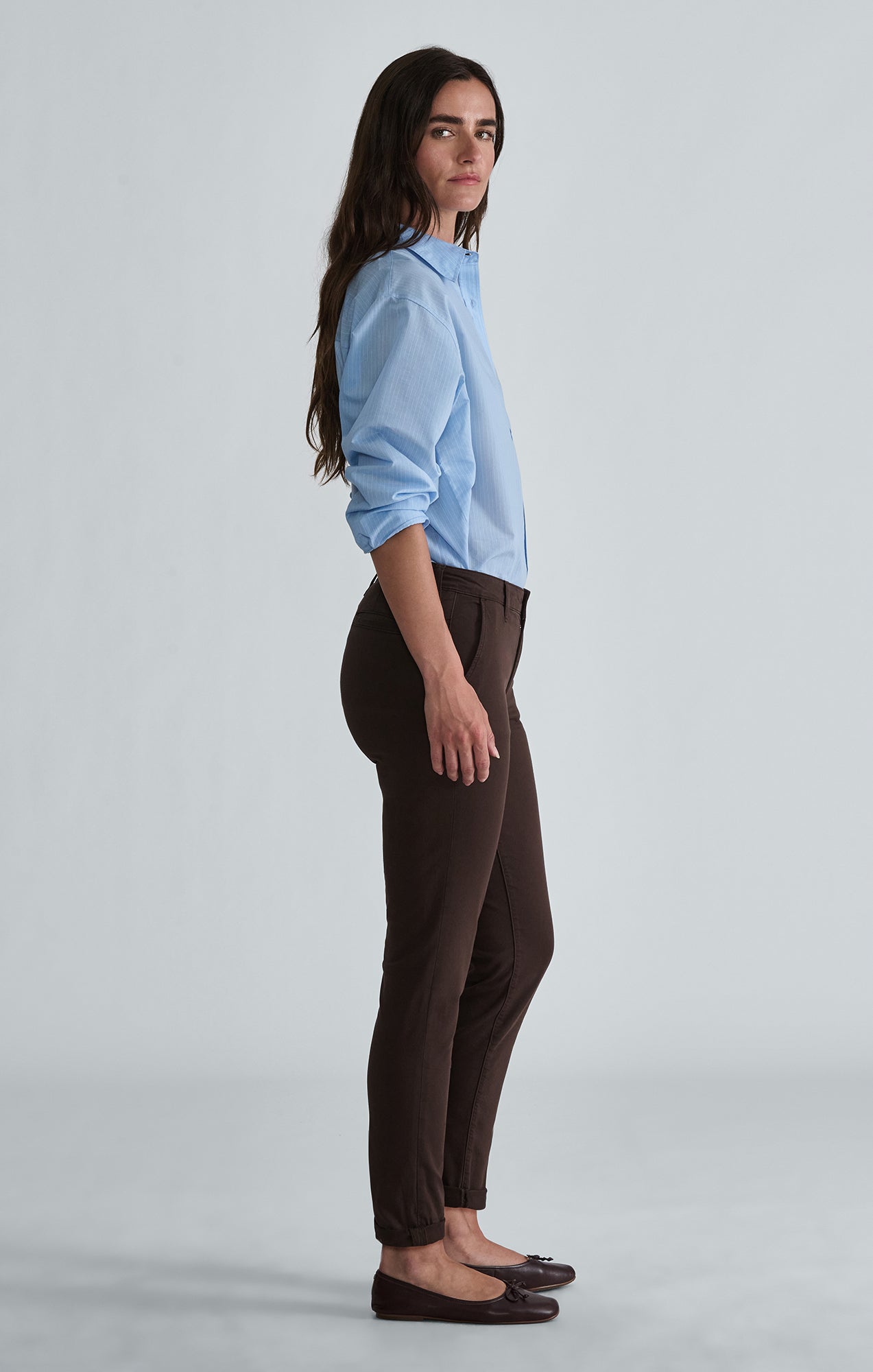 KATHLEEN SLIM BOYFRIEND CHINO IN CHESTNUT TWILL - Mavi Jeans