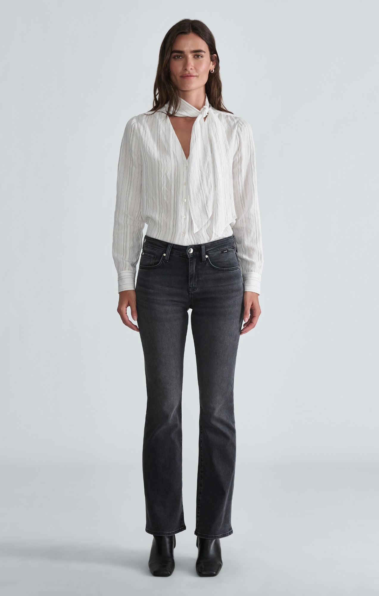 VICKY BOOTCUT IN LIGHT SMOKE BRUSHED FEATHER LUXE - Mavi Jeans