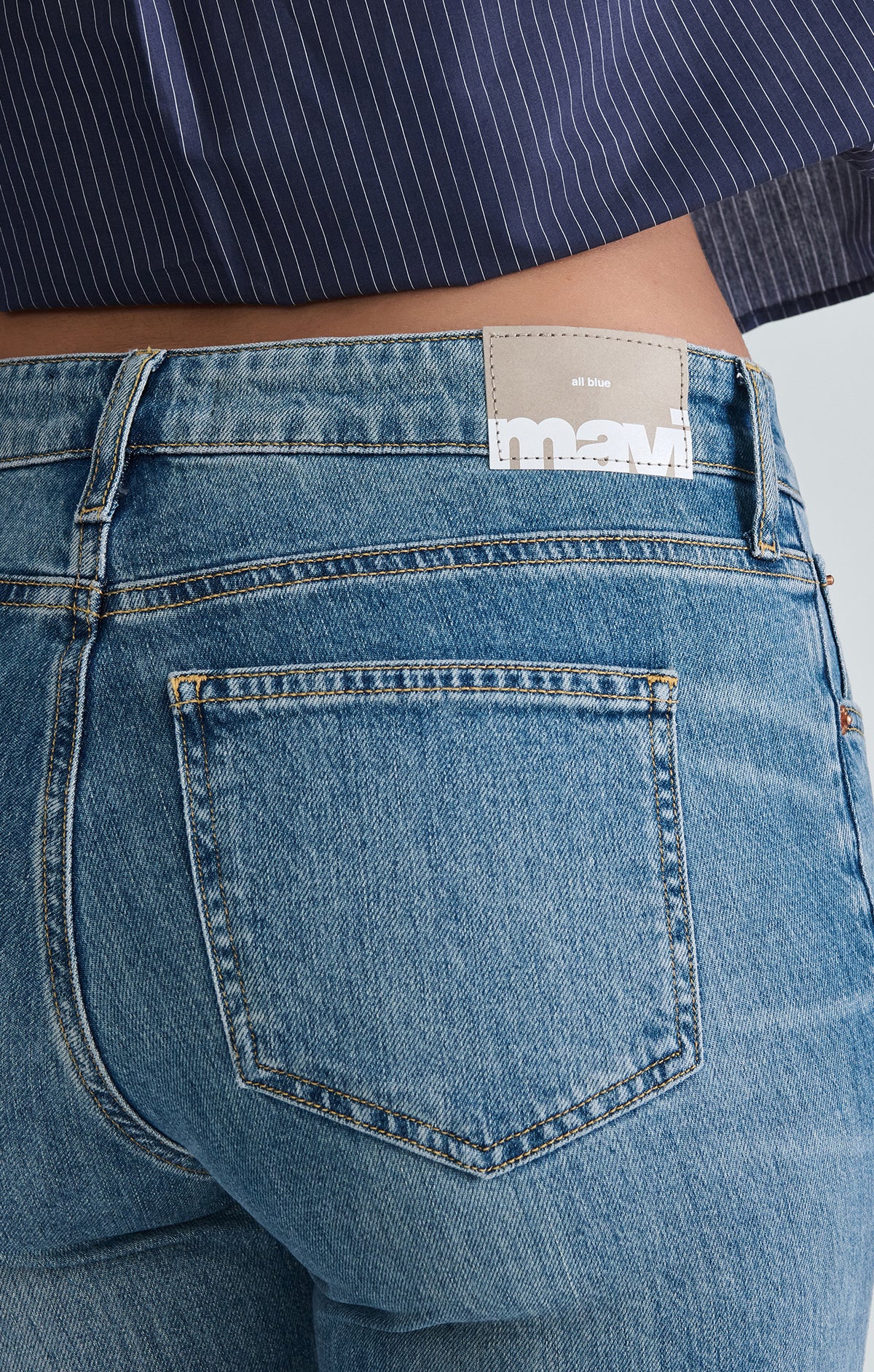 VICKY BOOTCUT IN MID SHADED CLASSIC BLUE - Mavi Jeans
