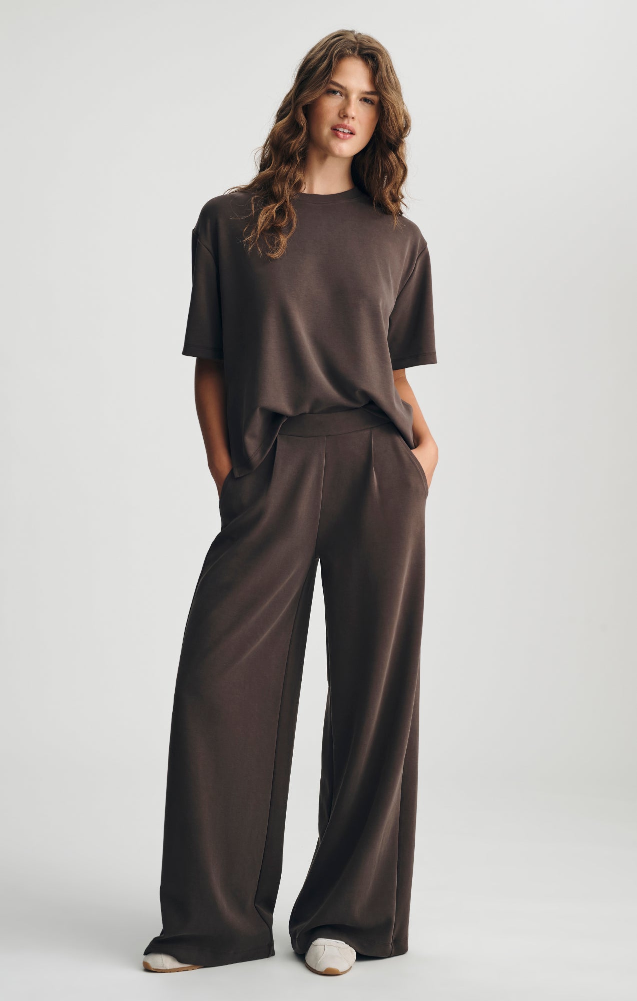 LUXE TOUCH TENCEL™ PANTS IN COFFEE BEAN - Mavi Jeans