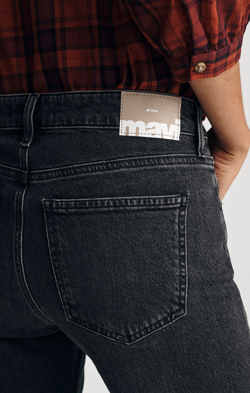 GRACE RELAXED FLARE IN SMOKE BRUSHED CLASSIC BLUE - Mavi Jeans