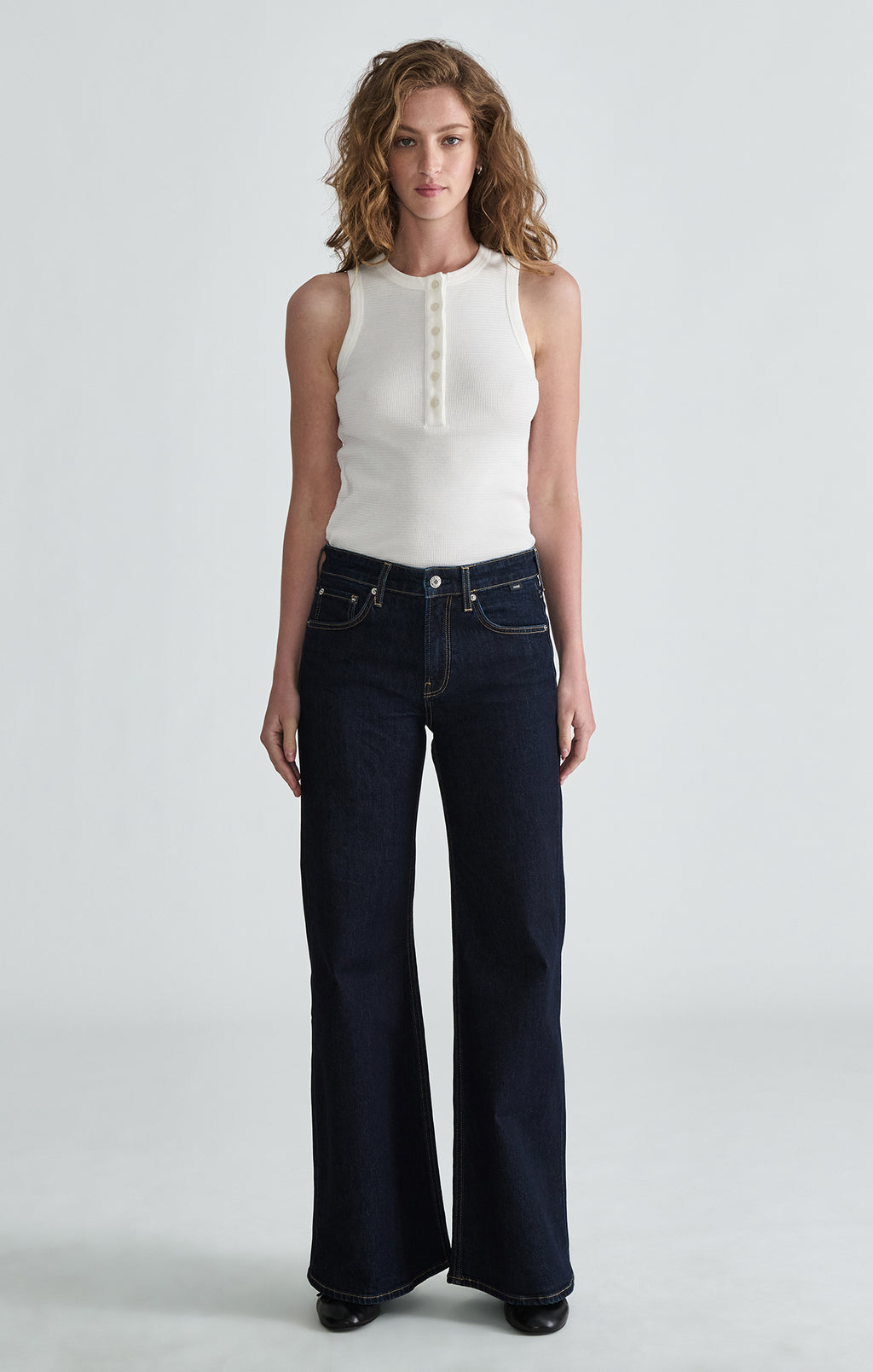 GRACE RELAXED FLARE IN NIGHT RINSE CLASSIC BLUE - Mavi Jeans