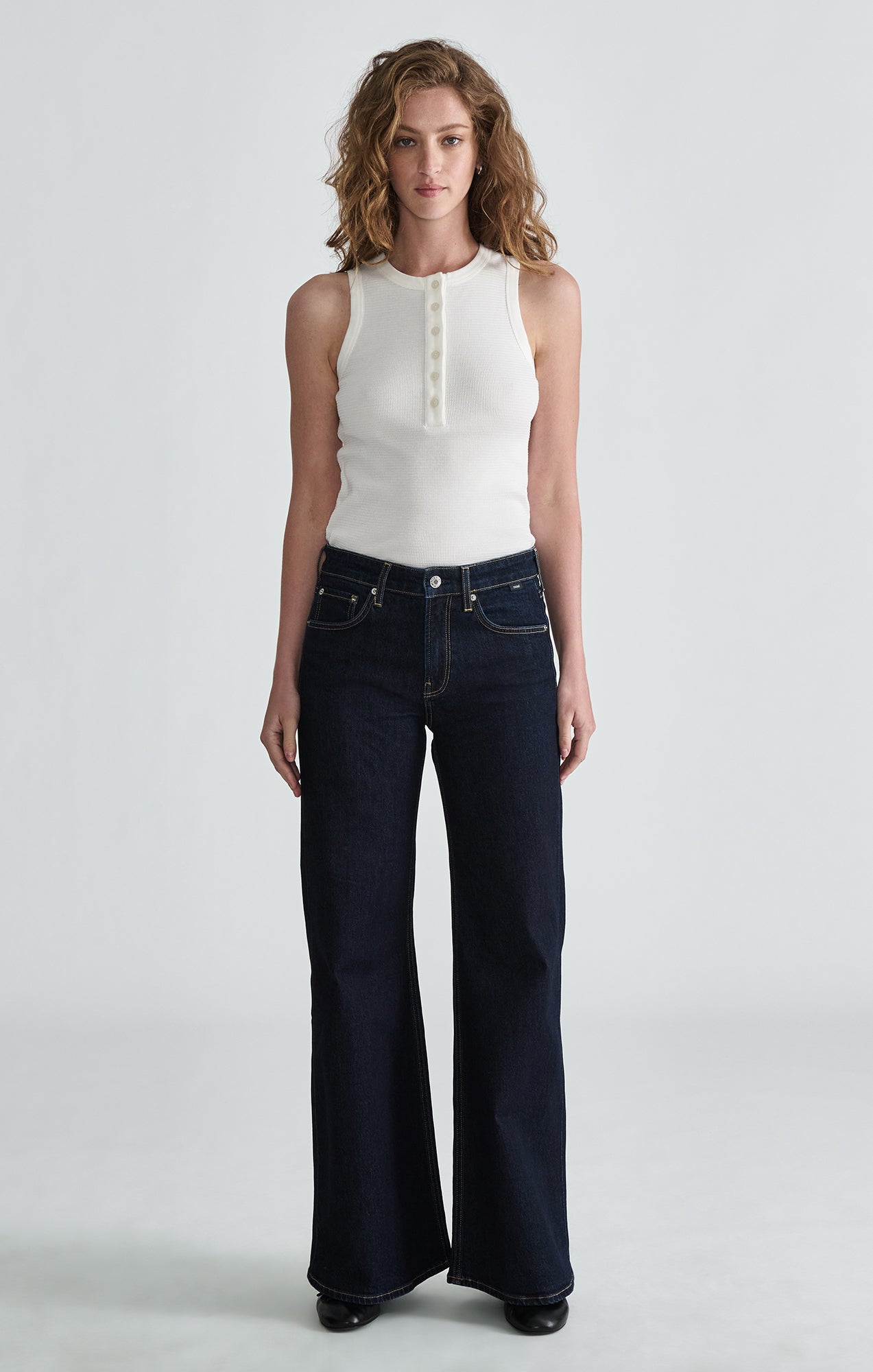 GRACE RELAXED FLARE IN NIGHT RINSE CLASSIC BLUE - Mavi Jeans