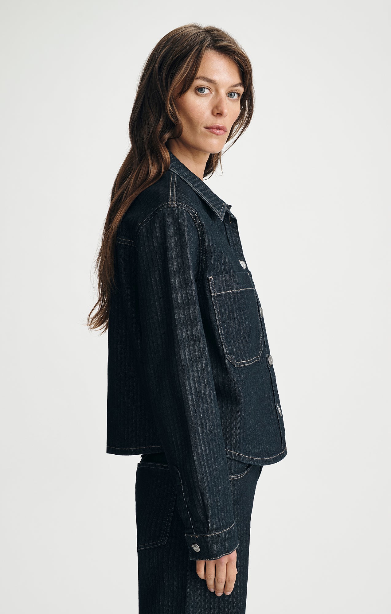 NORINA CROPPED DENIM OVERSHIRT IN DARK DENIM - Mavi Jeans