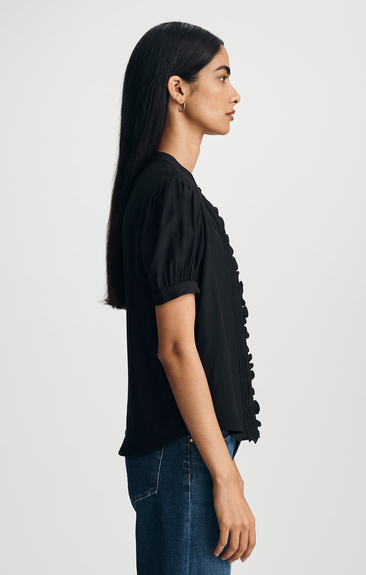 SHORT SLEEVE PINTUCK LACE TRIM SHIRT IN BLACK - Mavi Jeans