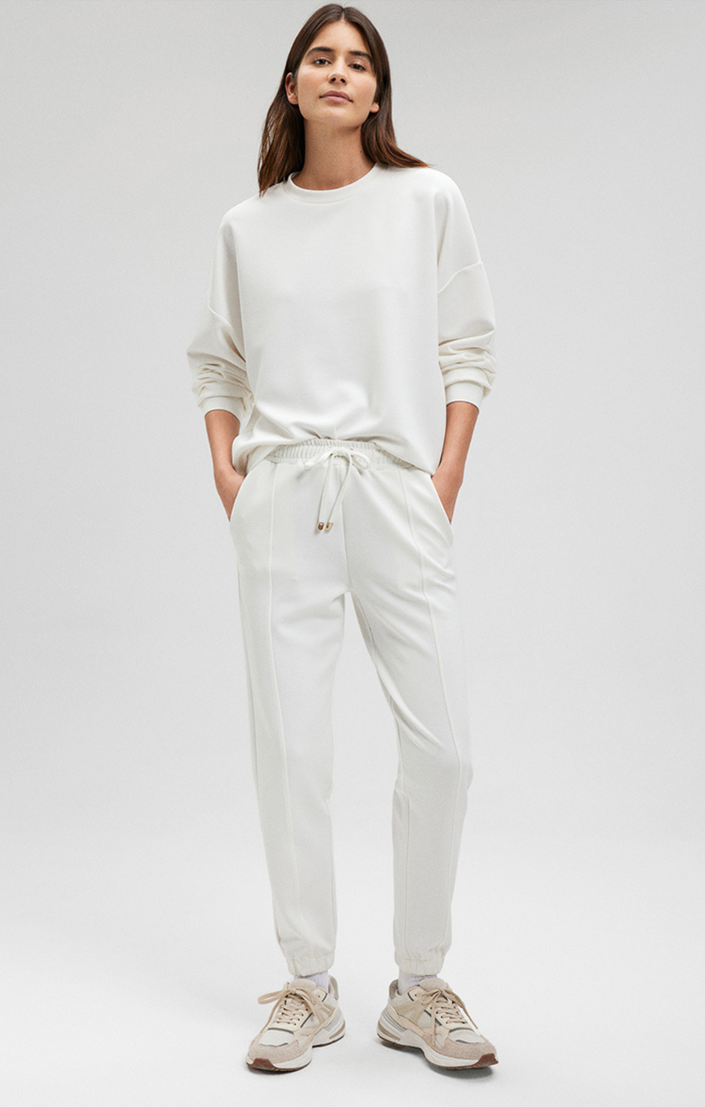 LUXE TOUCH TENCEL™ SWEATPANTS IN ANTIQUE WHITE - Mavi Jeans