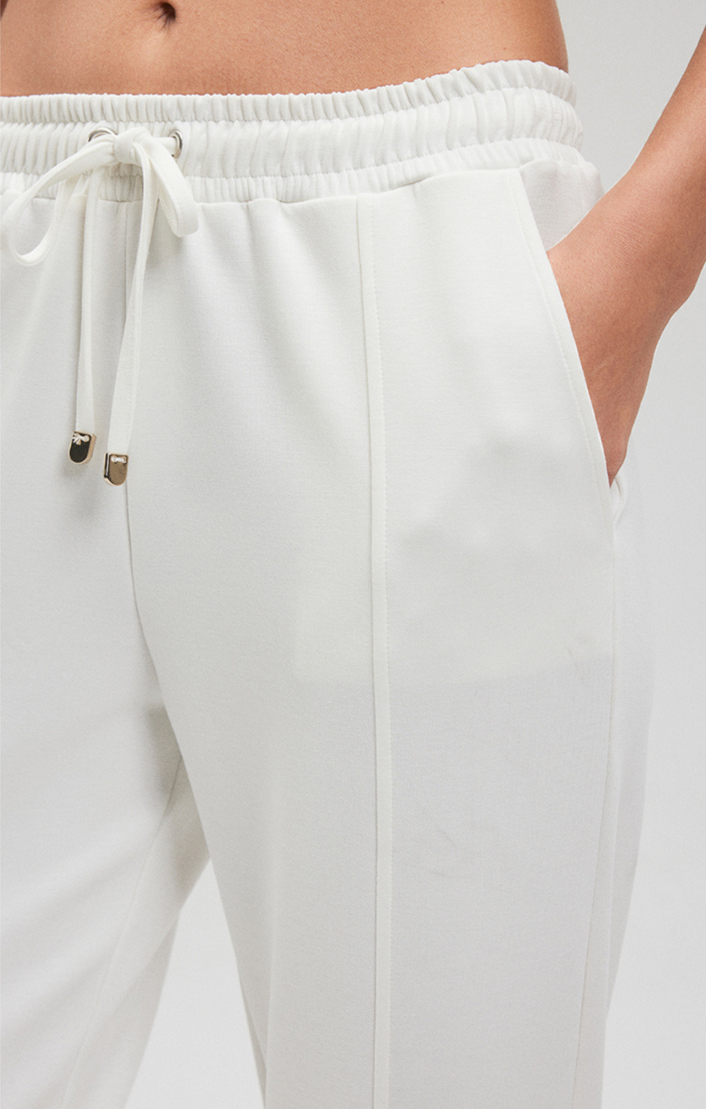 LUXE TOUCH TENCEL™ SWEATPANTS IN ANTIQUE WHITE - Mavi Jeans