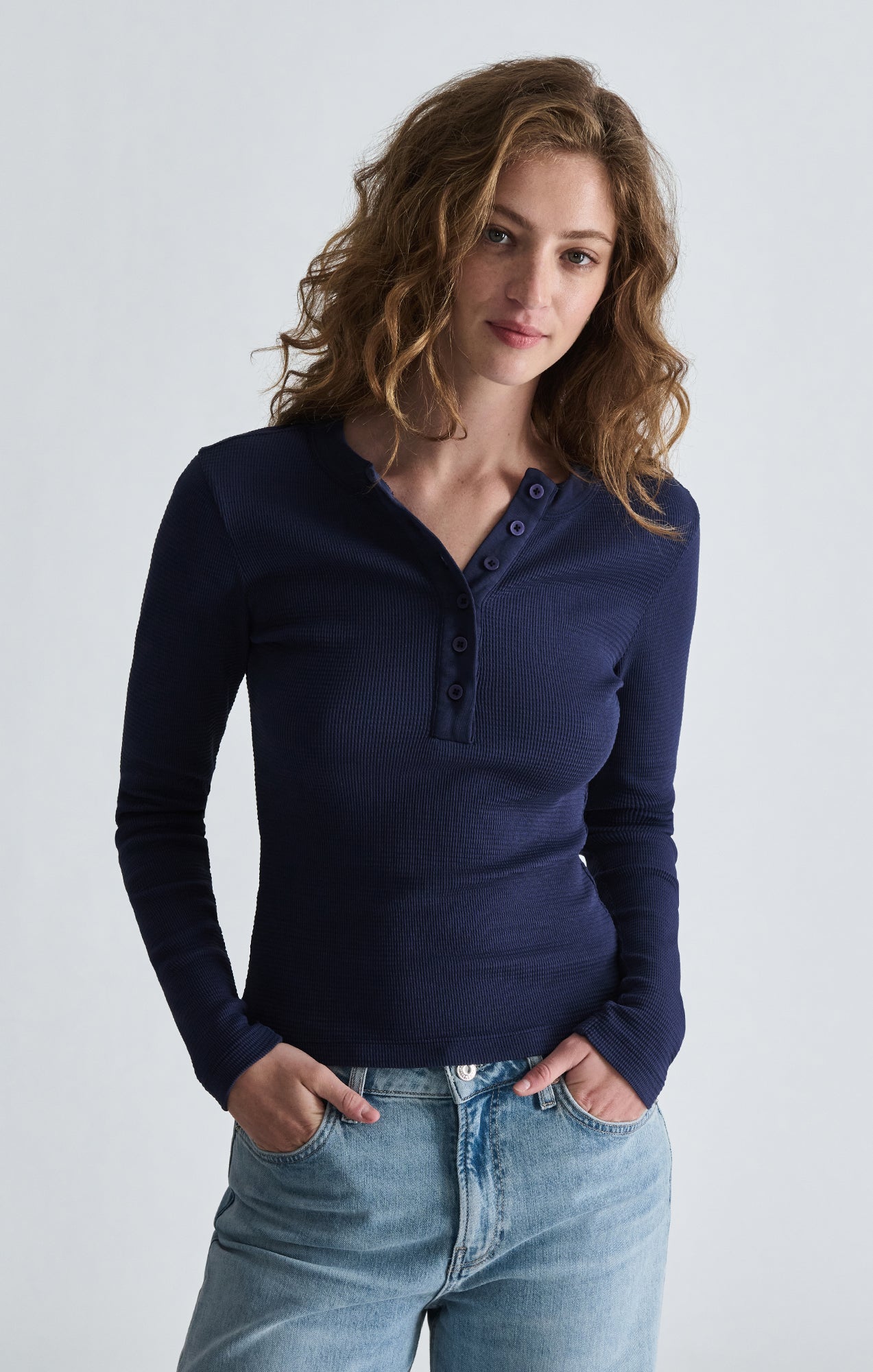 WAFFLE KNIT LONG SLEEVE HENLEY T-SHIRT IN NAVAL ACADEMY - Mavi Jeans
