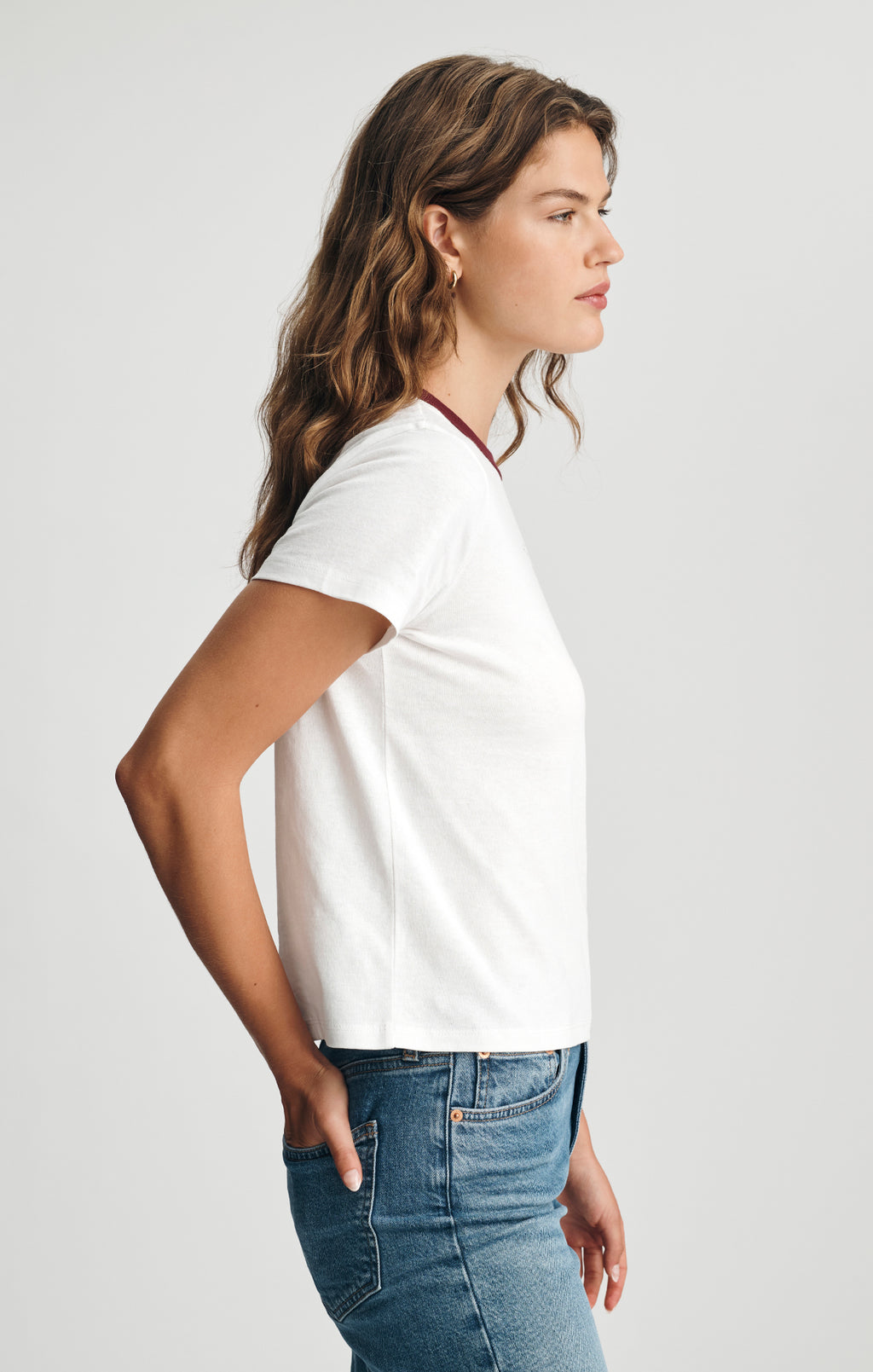 ON THE RISE GRAPHIC T-SHIRT IN ANTIQUE WHITE - Mavi Jeans