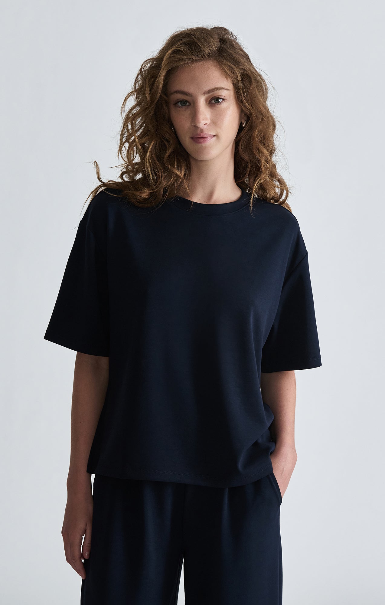 LUXE TOUCH TENCEL™ CREW NECK T-SHIRT IN MEDIEVAL BLUE - Mavi Jeans