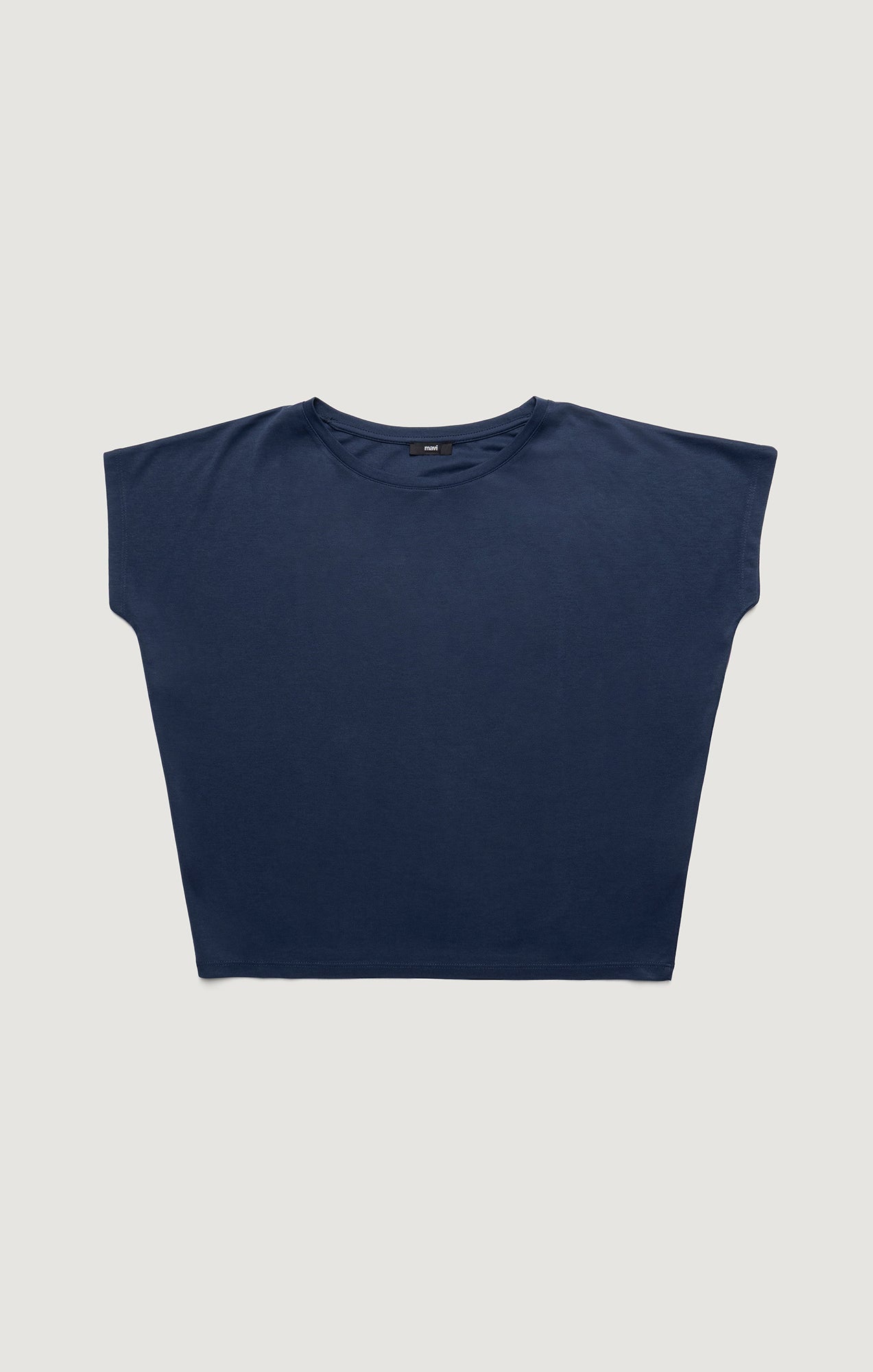 LUXE TOUCH TENCEL™ BOAT NECK T-SHIRT IN MOOD INDIGO - Mavi Jeans
