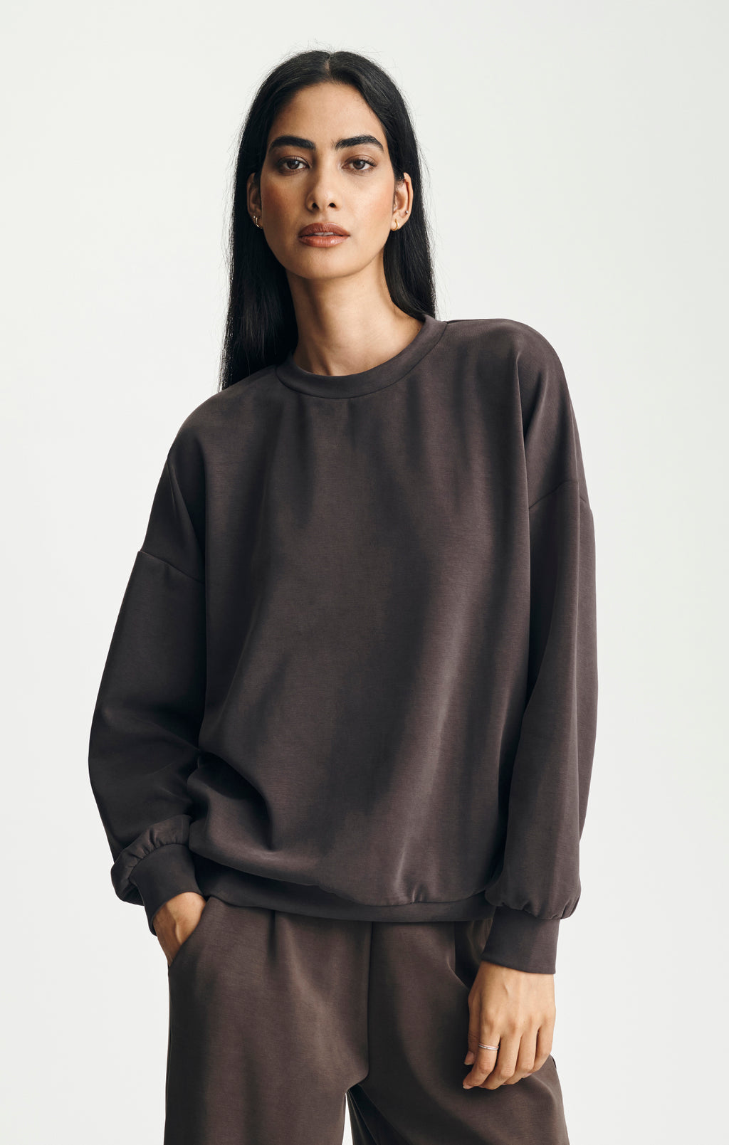 LUXE TOUCH TENCEL™ SWEATSHIRT IN GANACHE - Mavi Jeans