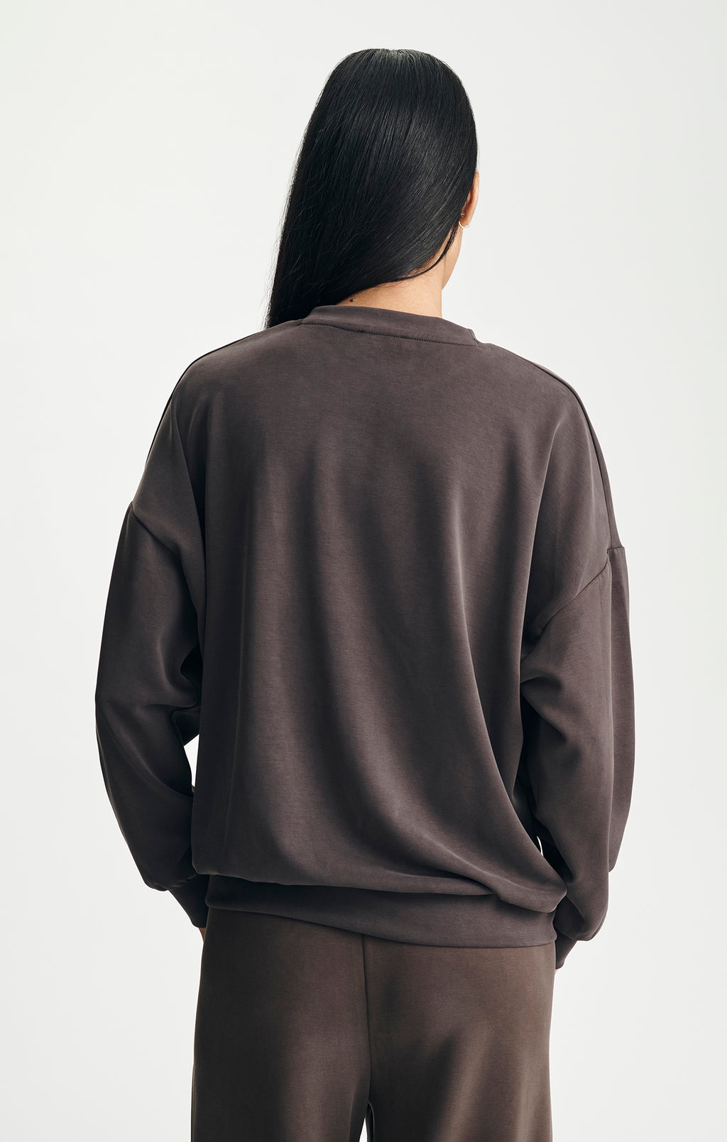 LUXE TOUCH TENCEL™ SWEATSHIRT IN GANACHE - Mavi Jeans