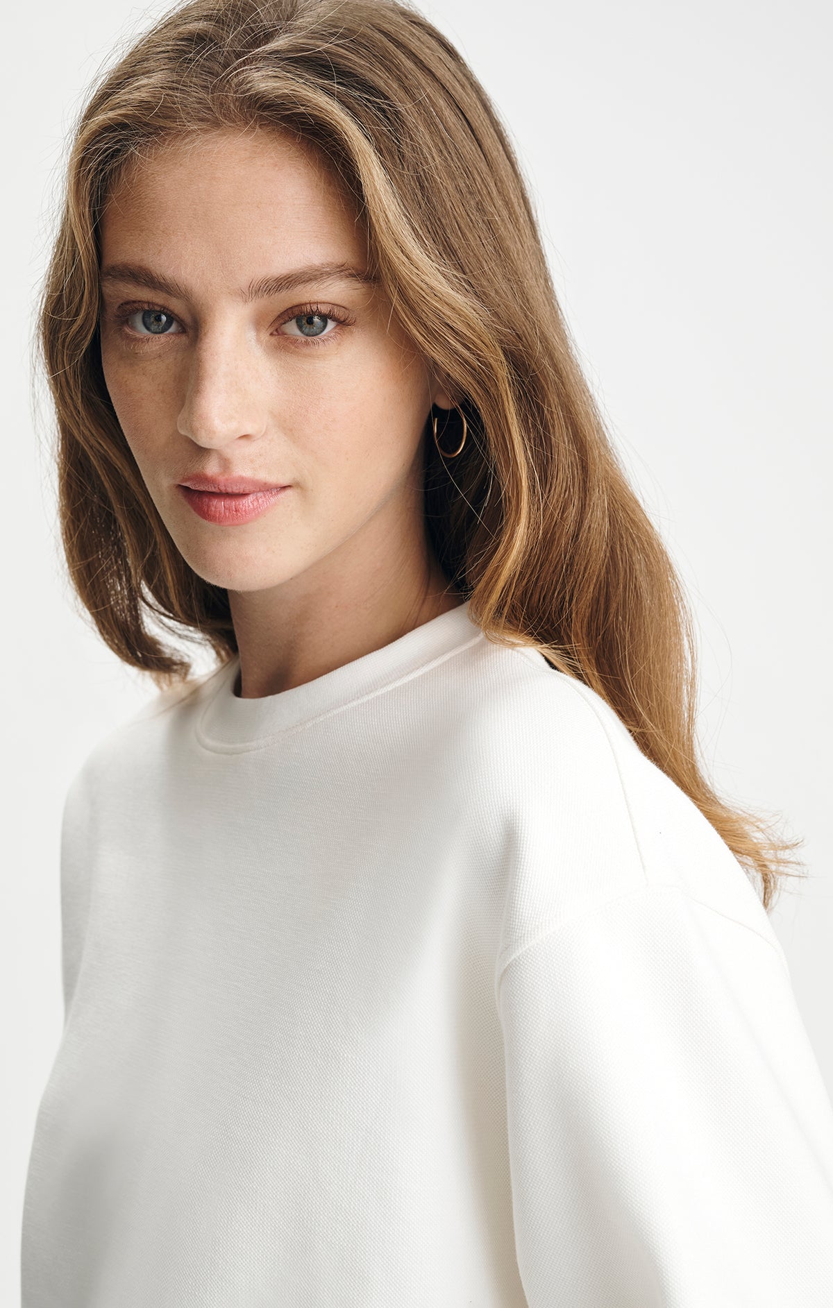 PIQUE CREW NECK SWEATSHIRT IN ANTIQUE WHITE - Mavi Jeans