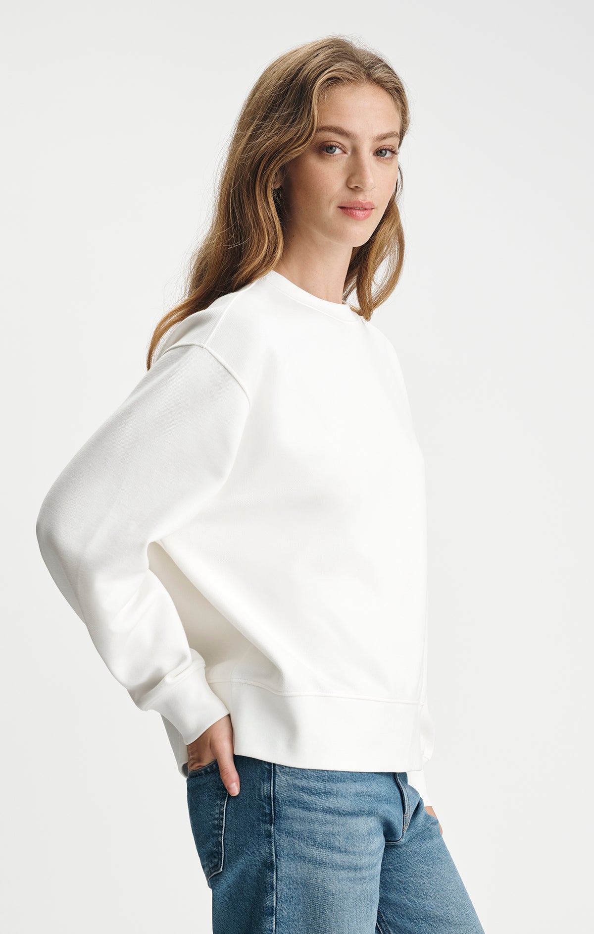 PIQUE CREW NECK SWEATSHIRT IN ANTIQUE WHITE - Mavi Jeans