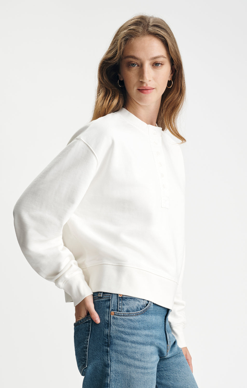 FLEECE HENLEY SWEATSHIRT IN ANTIQUE WHITE - Mavi Jeans
