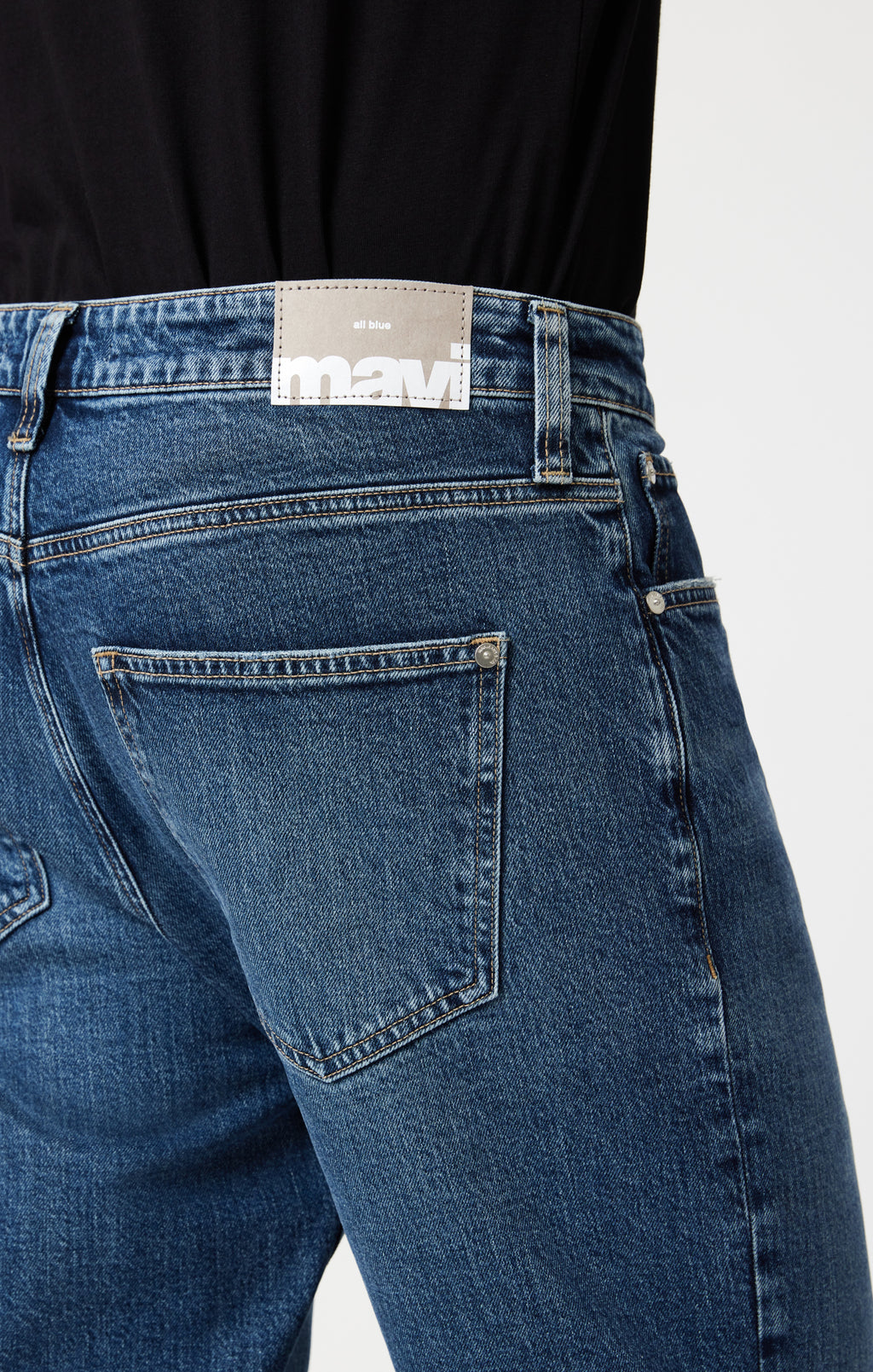 MARCEL LOOSE STRAIGHT LEG IN MID BRUSHED CLASSIC BLUE - Mavi Jeans
