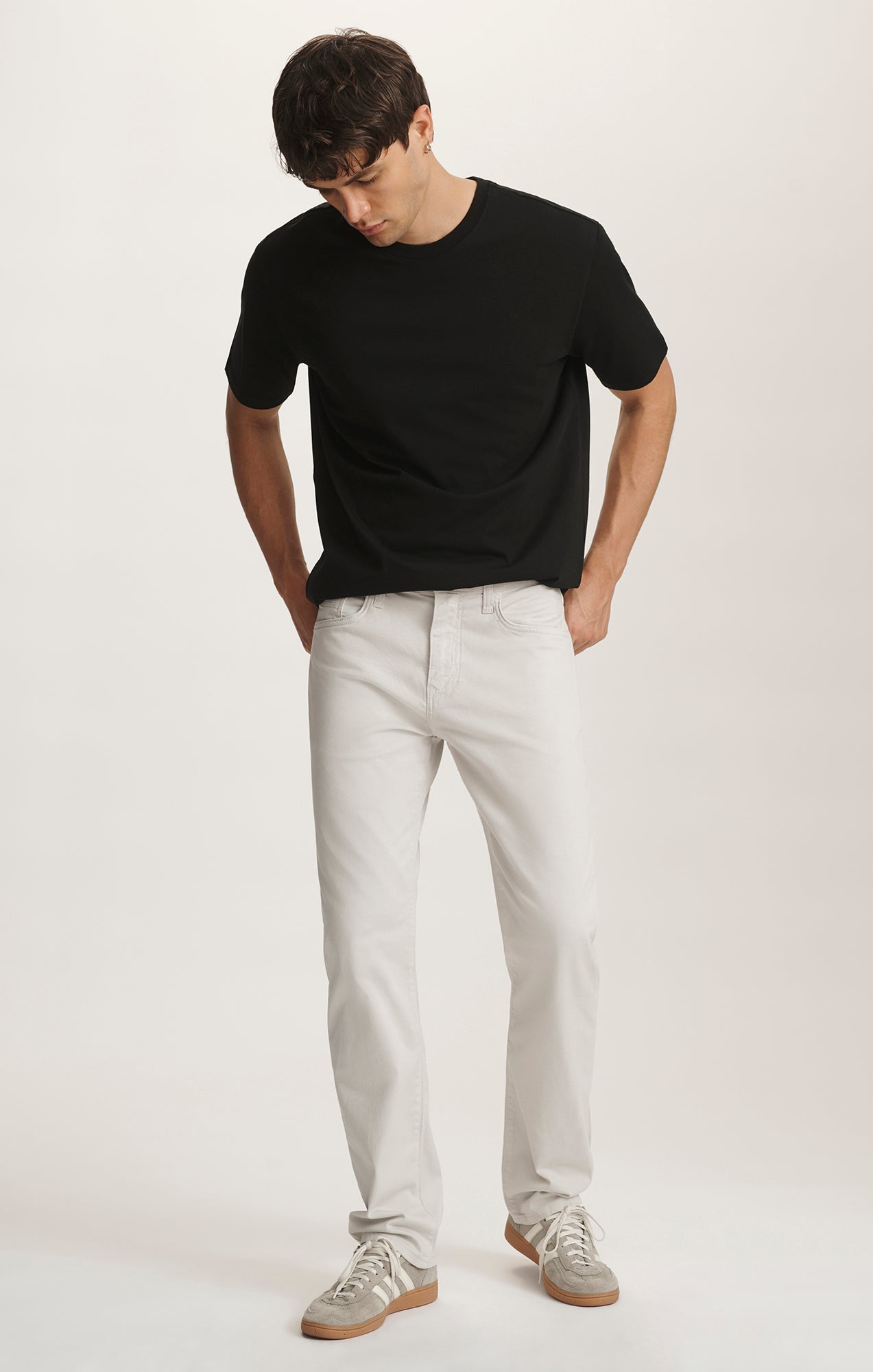 ZACH STRAIGHT LEG IN OYSTER MUSHROOM CASUAL TWILL - Mavi Jeans