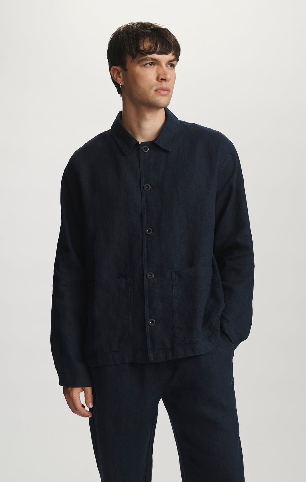 LINEN DOUBLE POCKET BUTTON-UP SHIRT IN DARK SAPPHIRE - Mavi Jeans