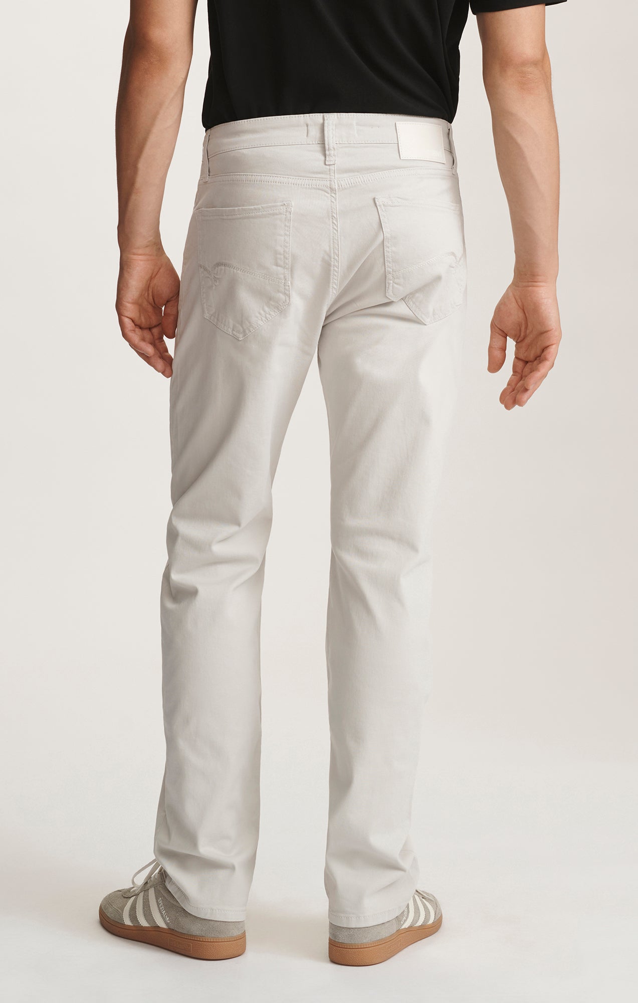 ZACH STRAIGHT LEG IN OYSTER MUSHROOM CASUAL TWILL - Mavi Jeans