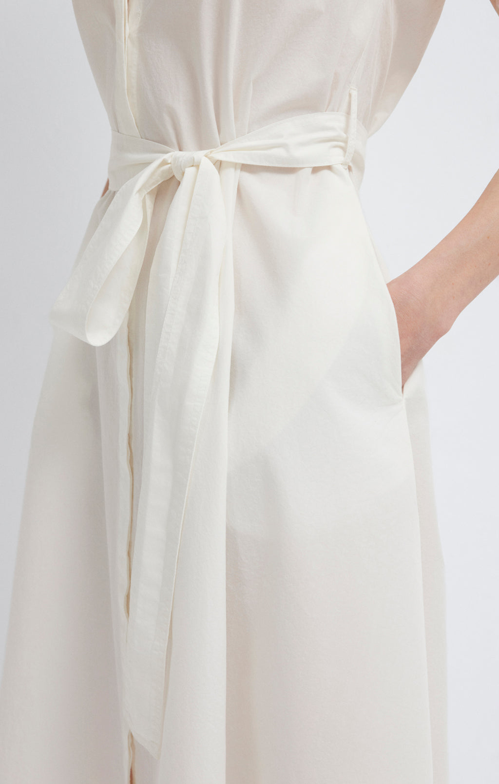 ROBE CHEMISE MIDI À CEINTURE NOUVELLE BLANC ANTIQUE