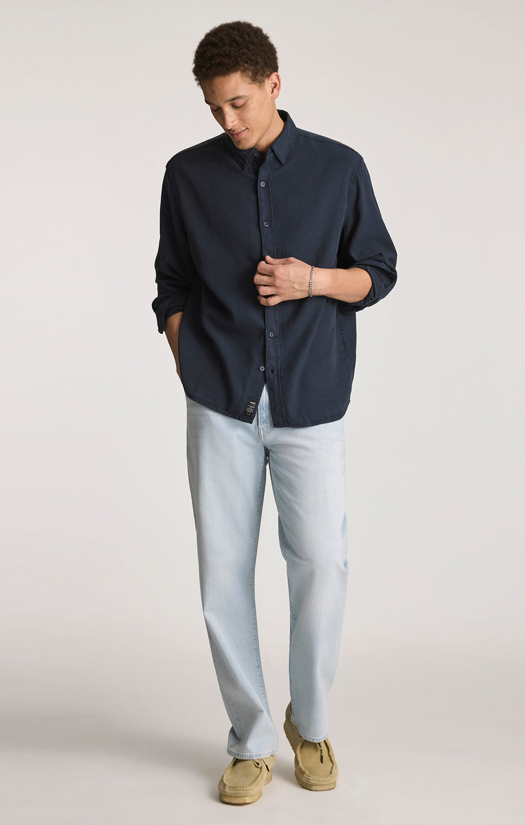 TENCEL™ BUTTON-UP SHIRT IN TOTAL ECLIPSE - Mavi Jeans