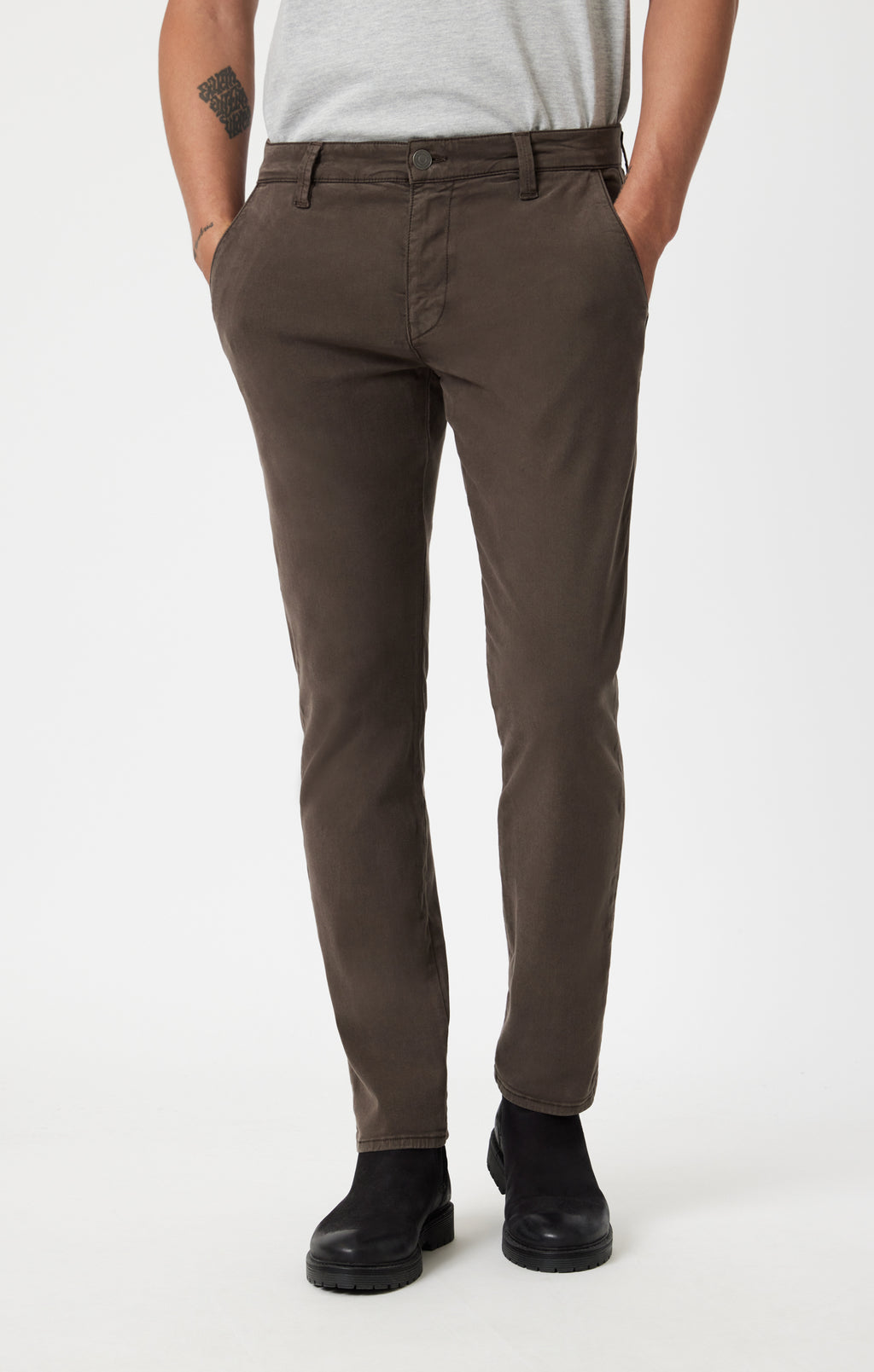 MILTON SLIM STRAIGHT CHINO IN OAK LUXE TWILL - Mavi Jeans