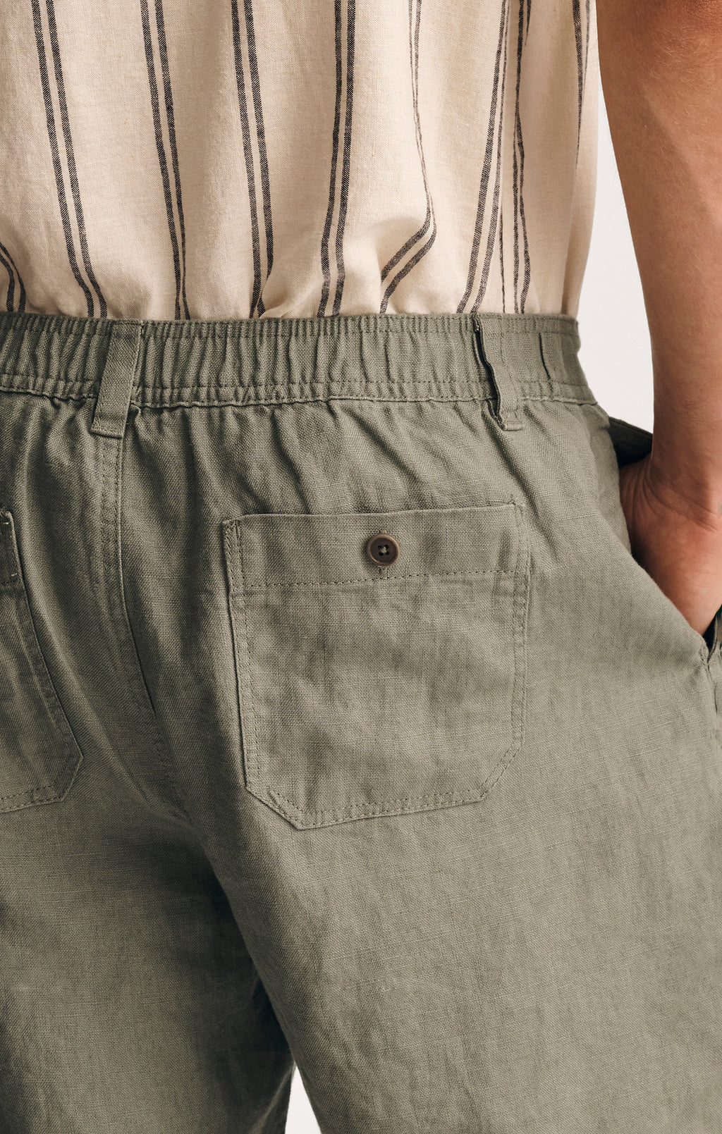 LINEN 7" INSEAM SHORTS IN AGAVE GREEN - Mavi Jeans