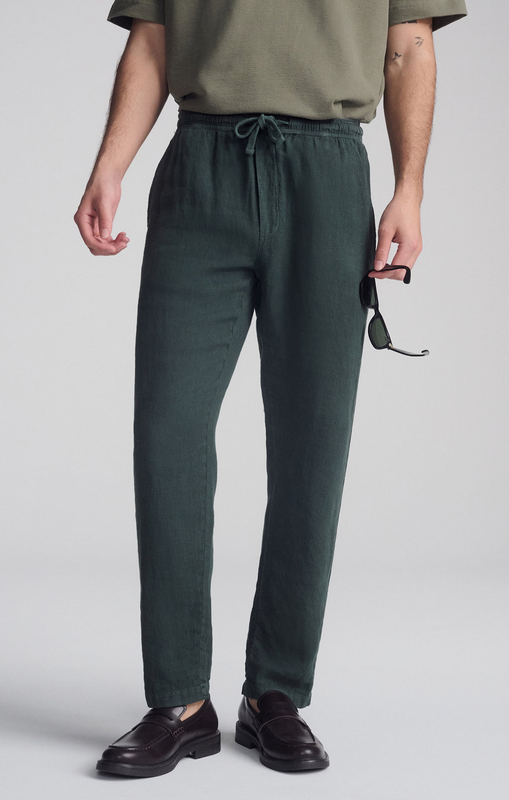 DRAWSTRING PANTS IN URBAN CHIC - Mavi Jeans