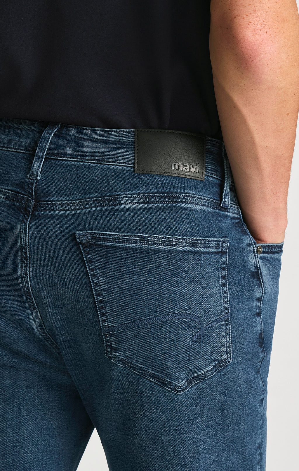 STEVE ATHLETIC FIT IN INK SUPERMOVE - Mavi Jeans