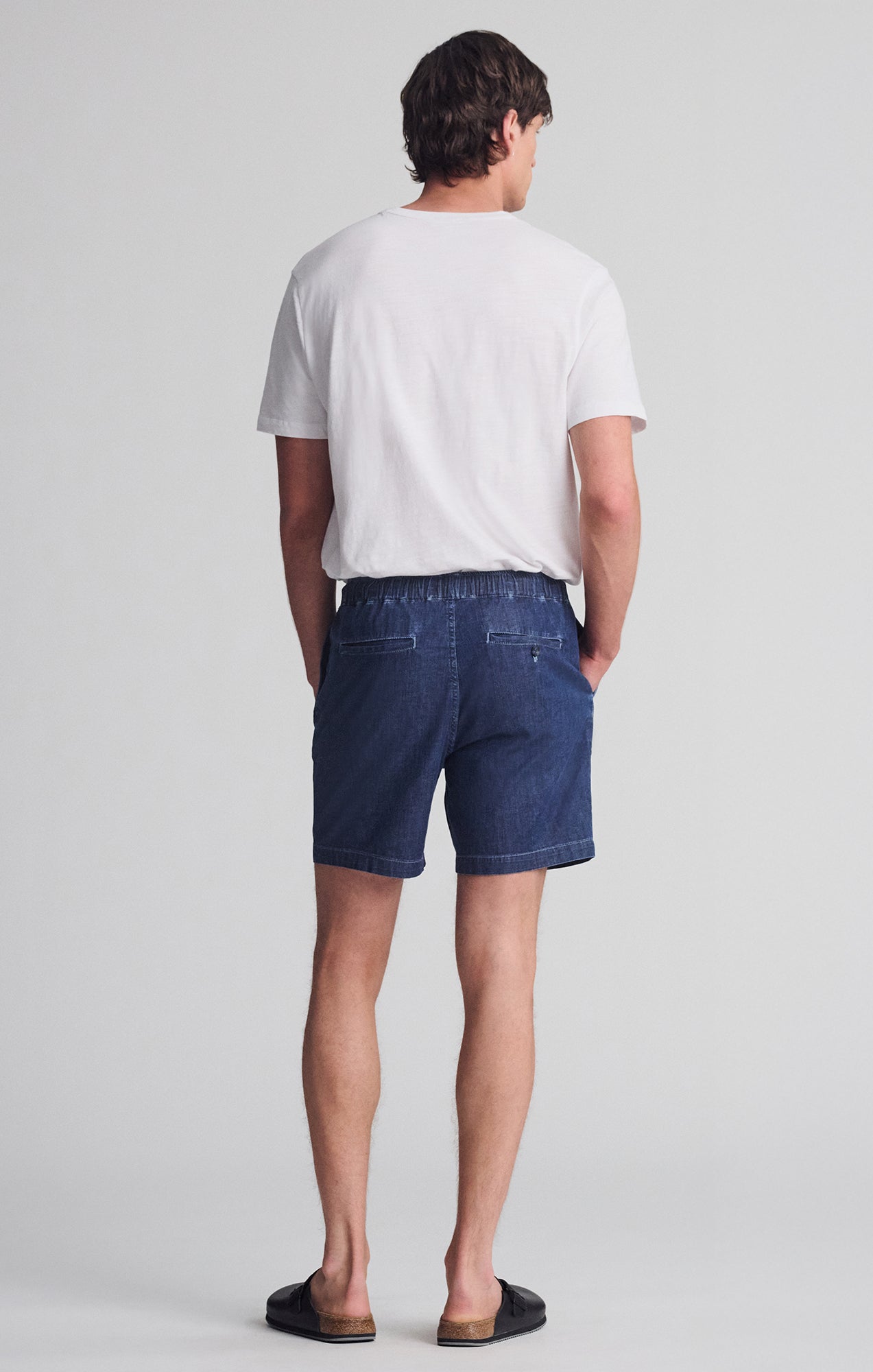 CLINT JOGGER SHORTS IN NAVY CHAMBREY - Mavi Jeans