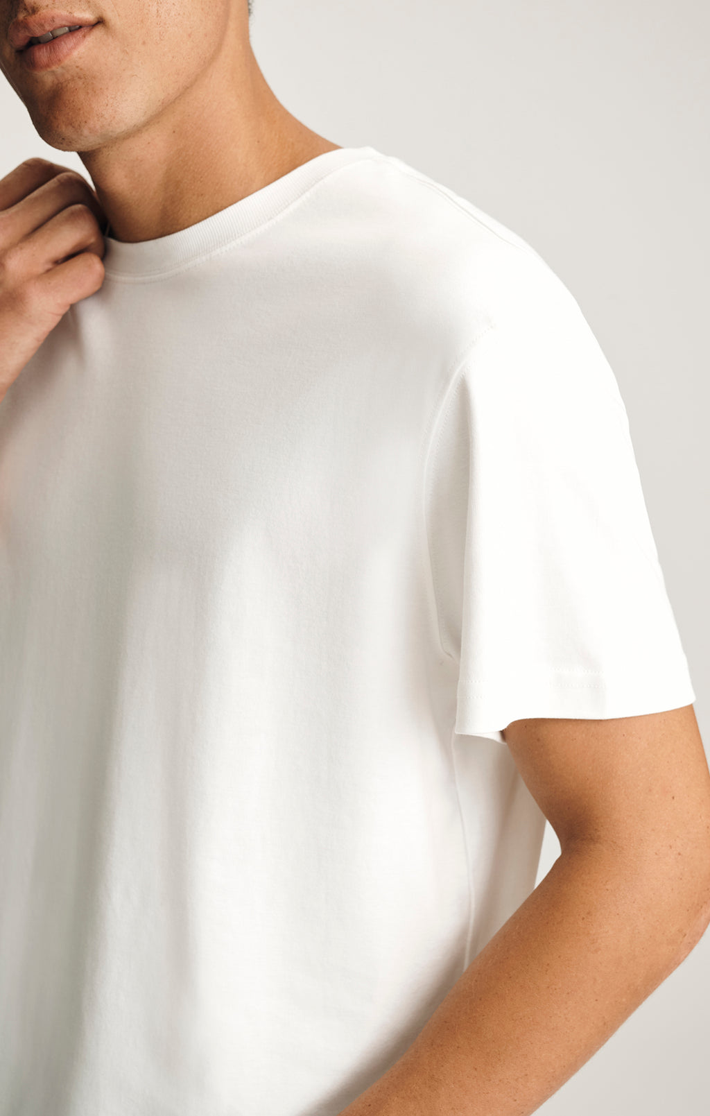 BASIC SHORT SLEEVE T-SHIRT IN ANTIQUE WHITE