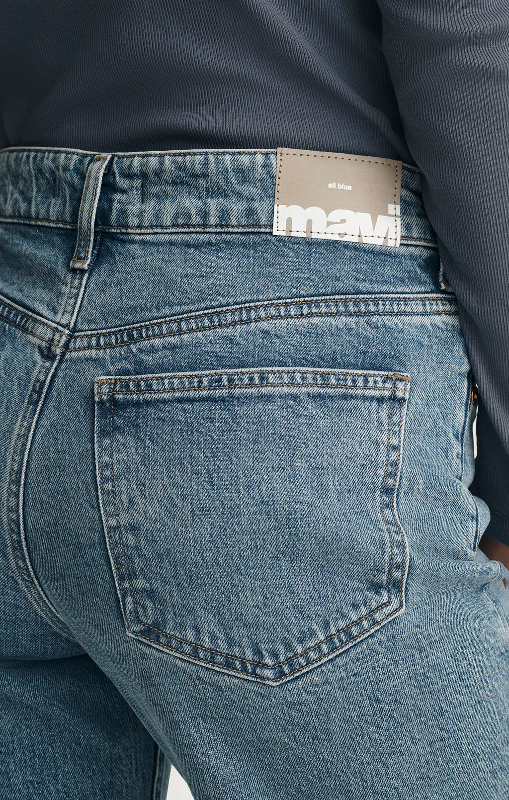 TAYLOR STRAIGHT LEG IN MID BRUSHED CLASSIC BLUE - Mavi Jeans