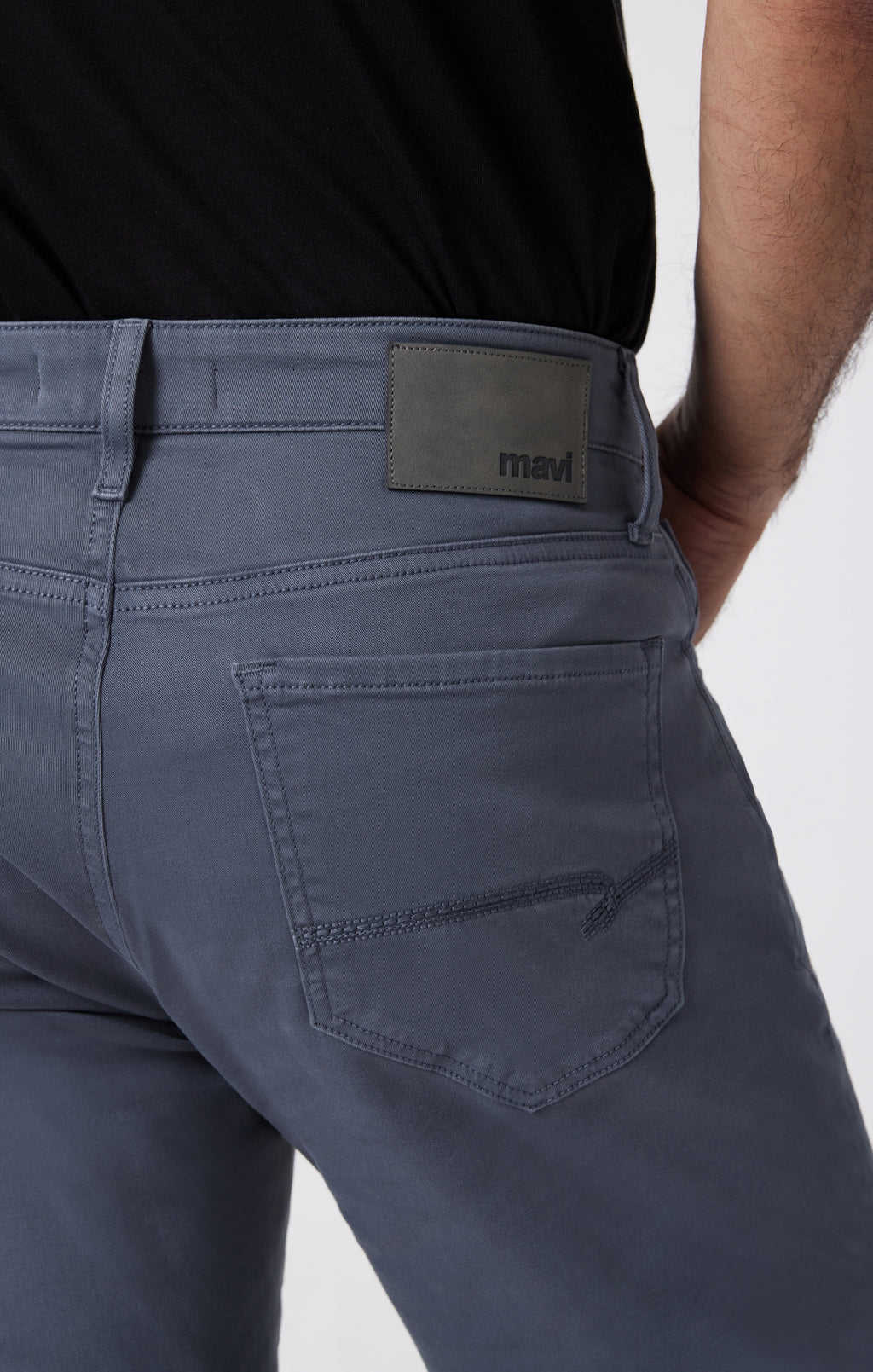 ZACH STRAIGHT LEG IN INDIGO CASUAL TWILL - Mavi Jeans