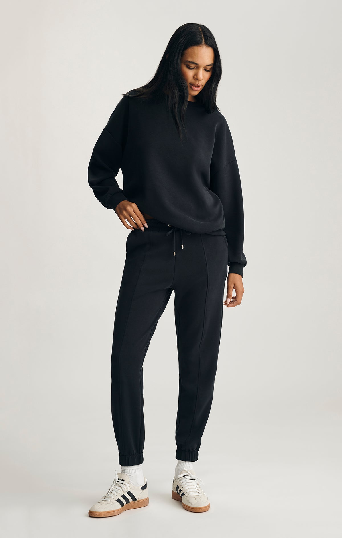 LUXE TOUCH SWEATPANTS IN BLACK - Mavi Jeans
