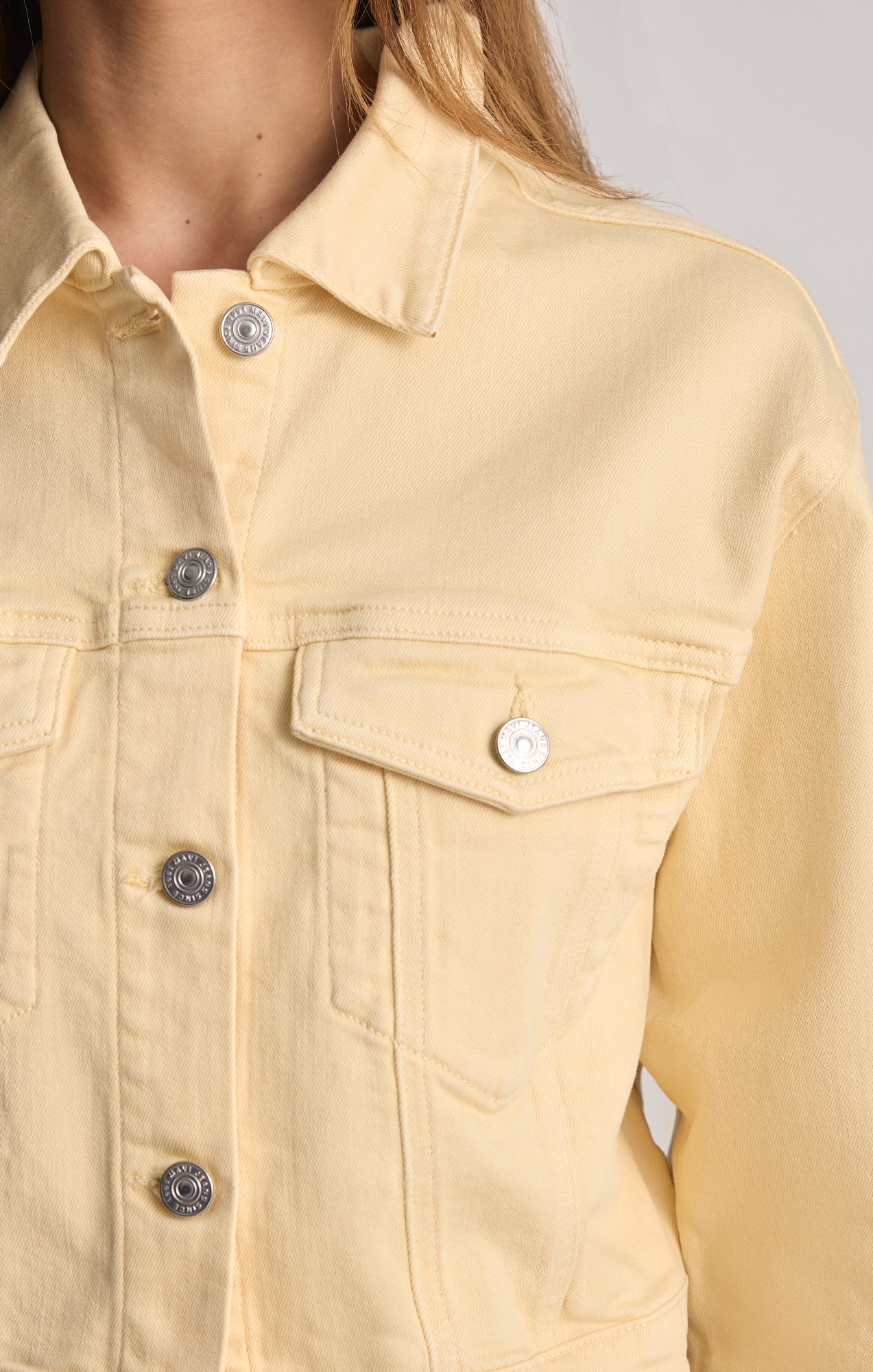 HARMONY DENIM JACKET IN FADED LEMON DENIM