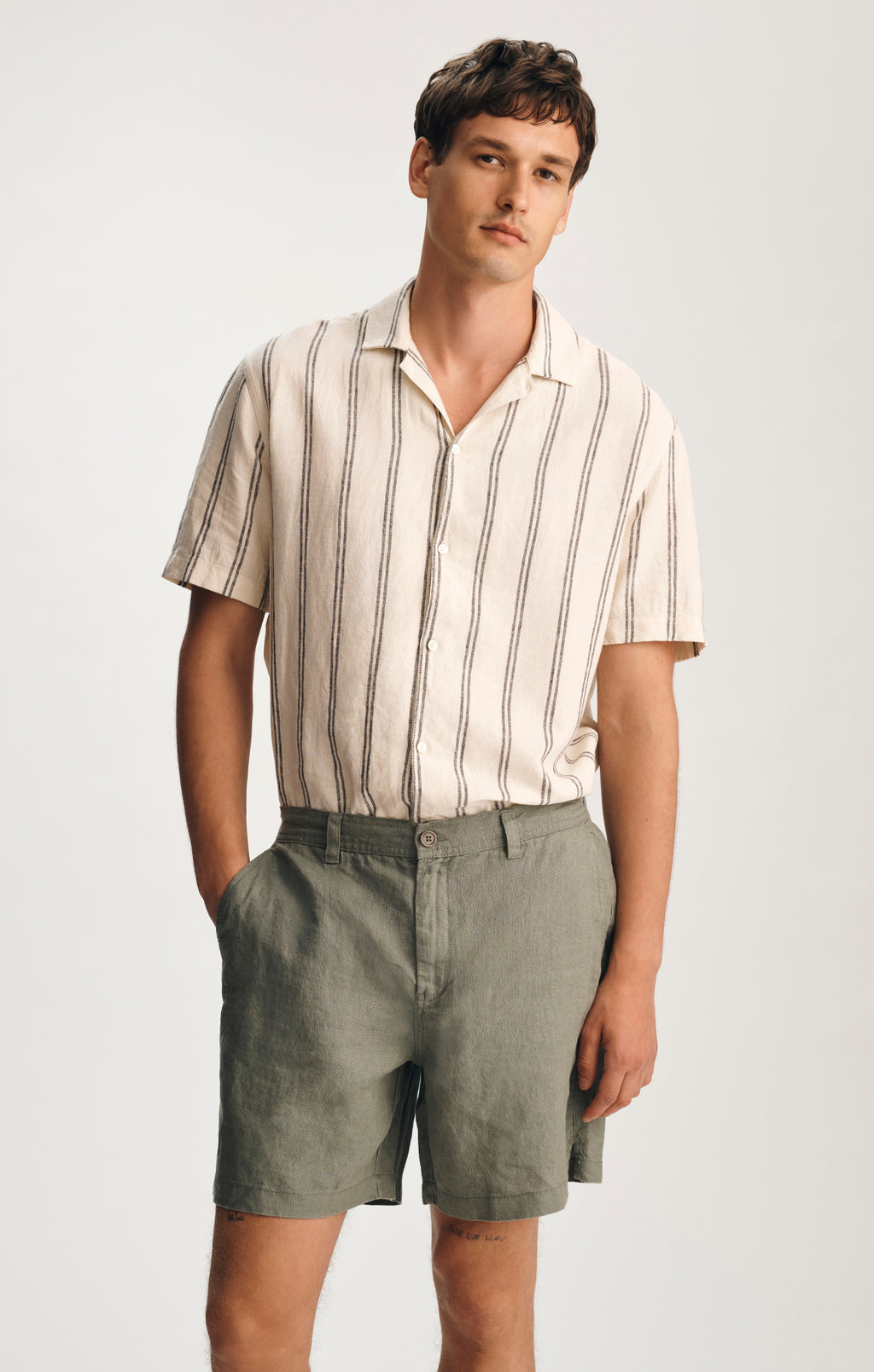LINEN 7" INSEAM SHORTS IN AGAVE GREEN - Mavi Jeans