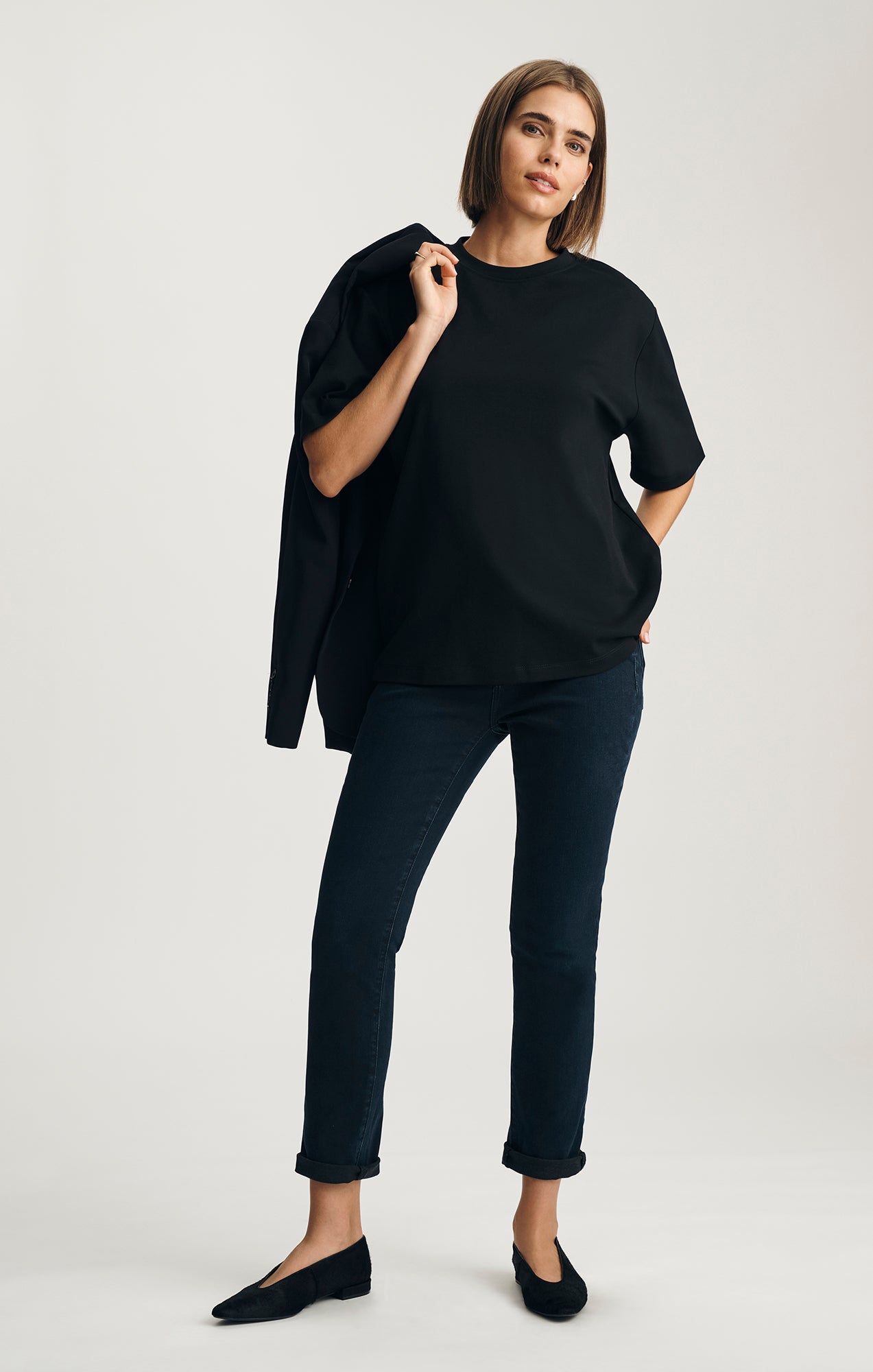 ZOE INTERLOCK CREW NECK T-SHIRT IN BLACK