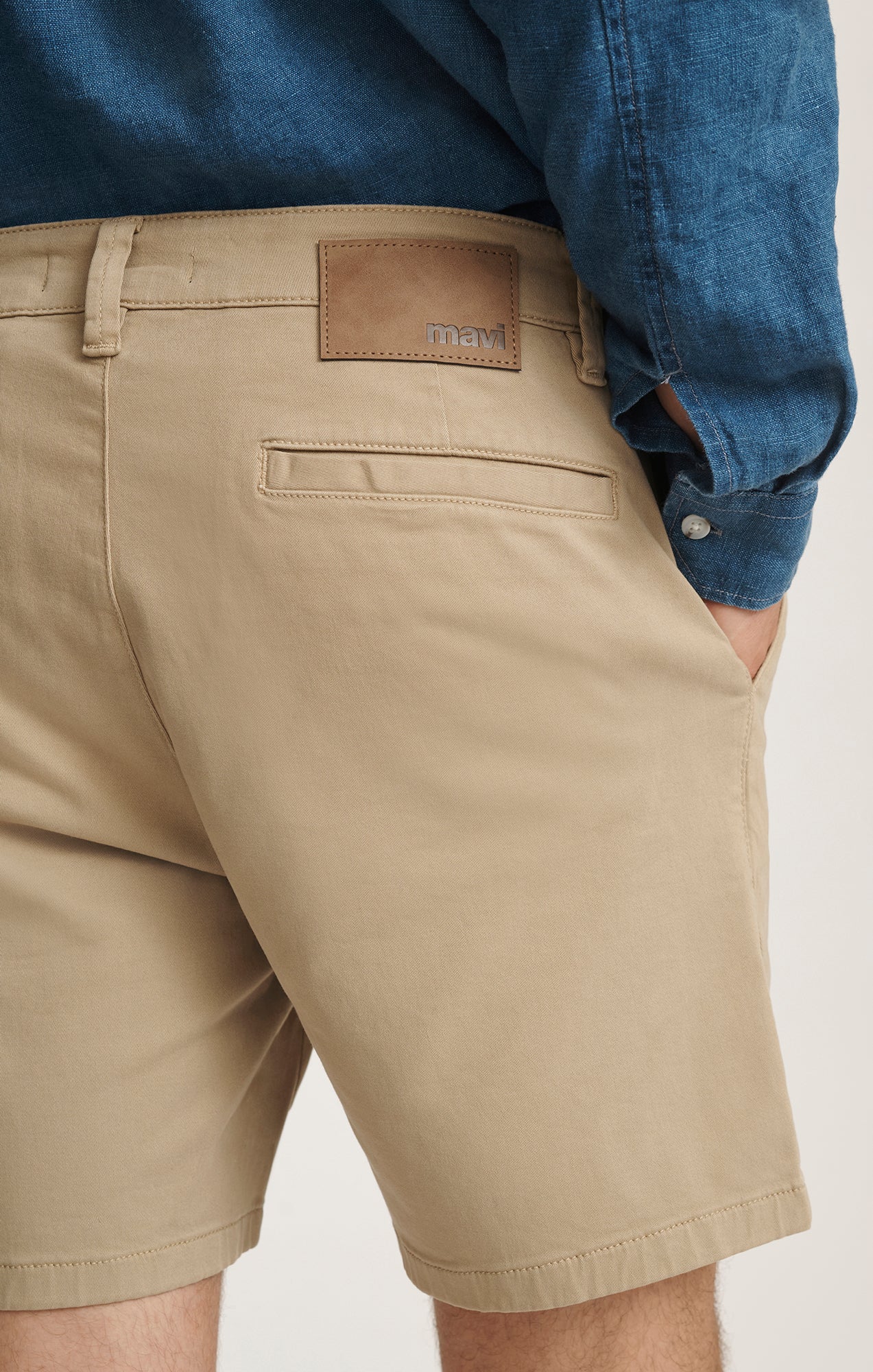 NATE SHORTS IN KHAKI CASUAL TWILL - Mavi Jeans
