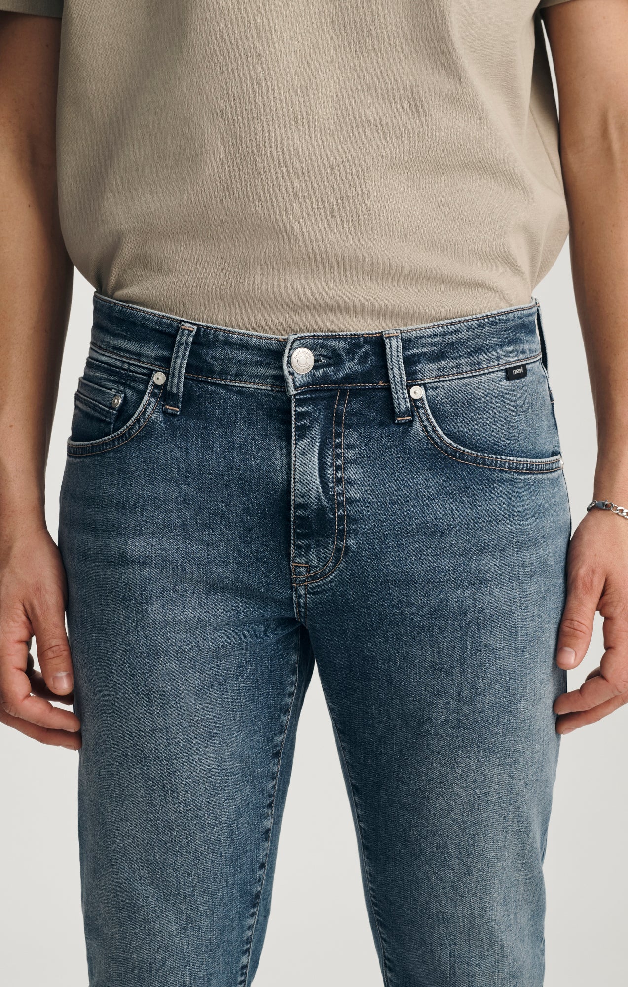 JAKE SLIM LEG JEANS IN BRUSHED WILLIAMSBURG - Mavi Jeans