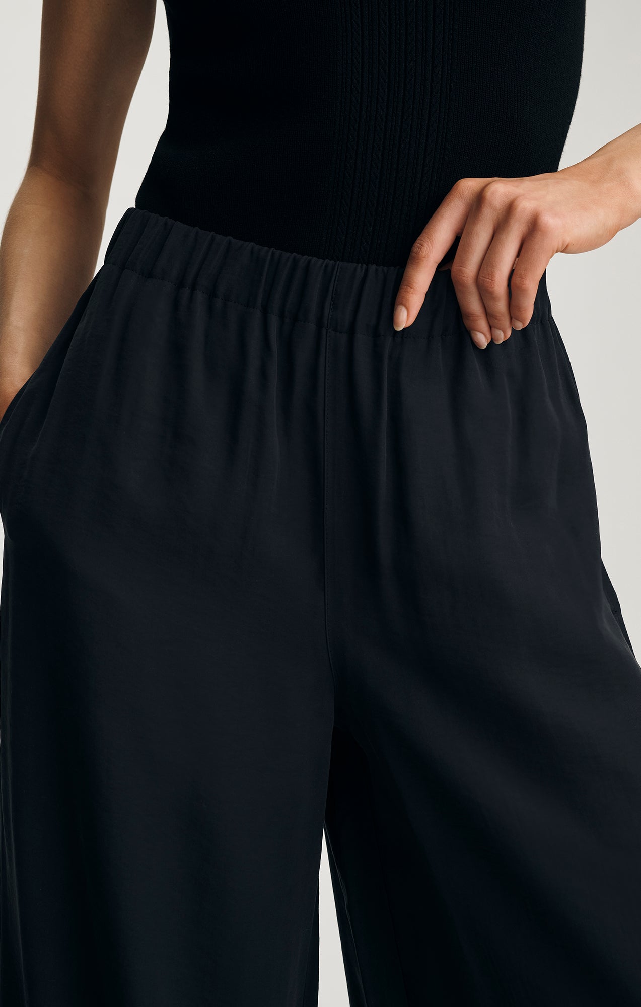 LUXE TOUCH PANTS IN BLACK - Mavi Jeans