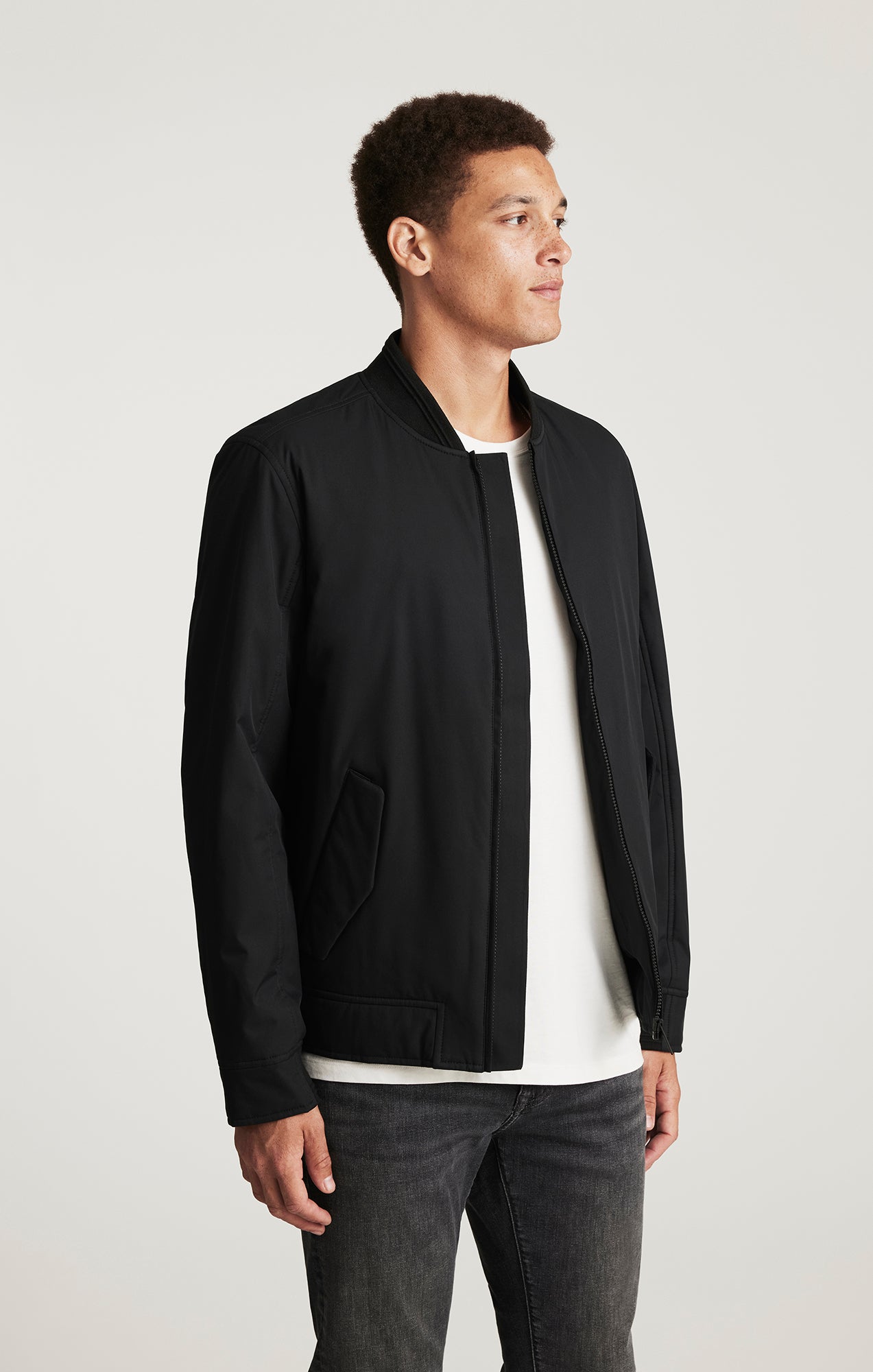 BOMBER JACKET IN BLACK - Mavi Jeans