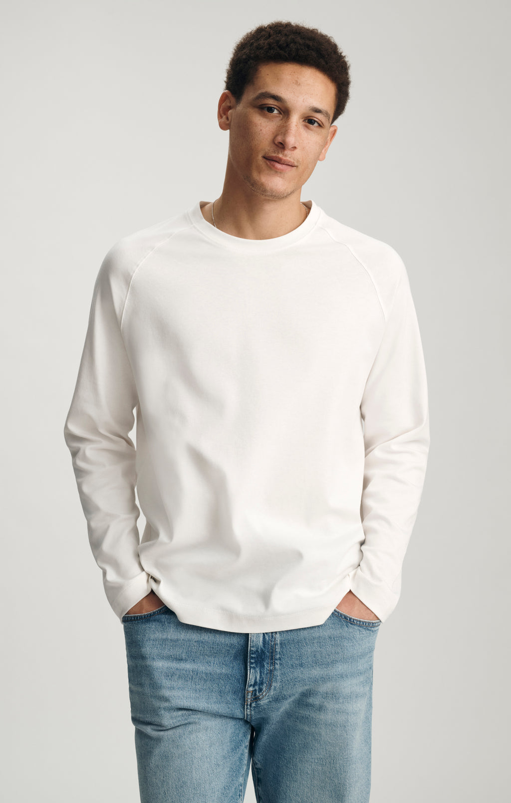 INTERLOCK LONG SLEEVE CREW NECK T-SHIRT IN ANTIQUE WHITE - Mavi Jeans