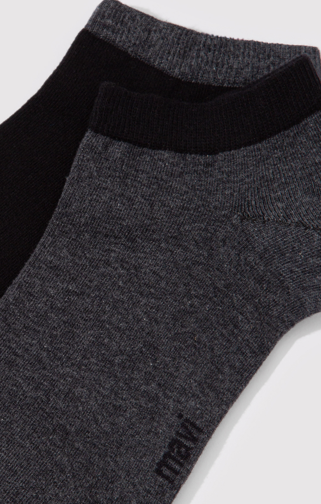 2-PACK ANKLE SOCKS IN ASSORTED COLORS