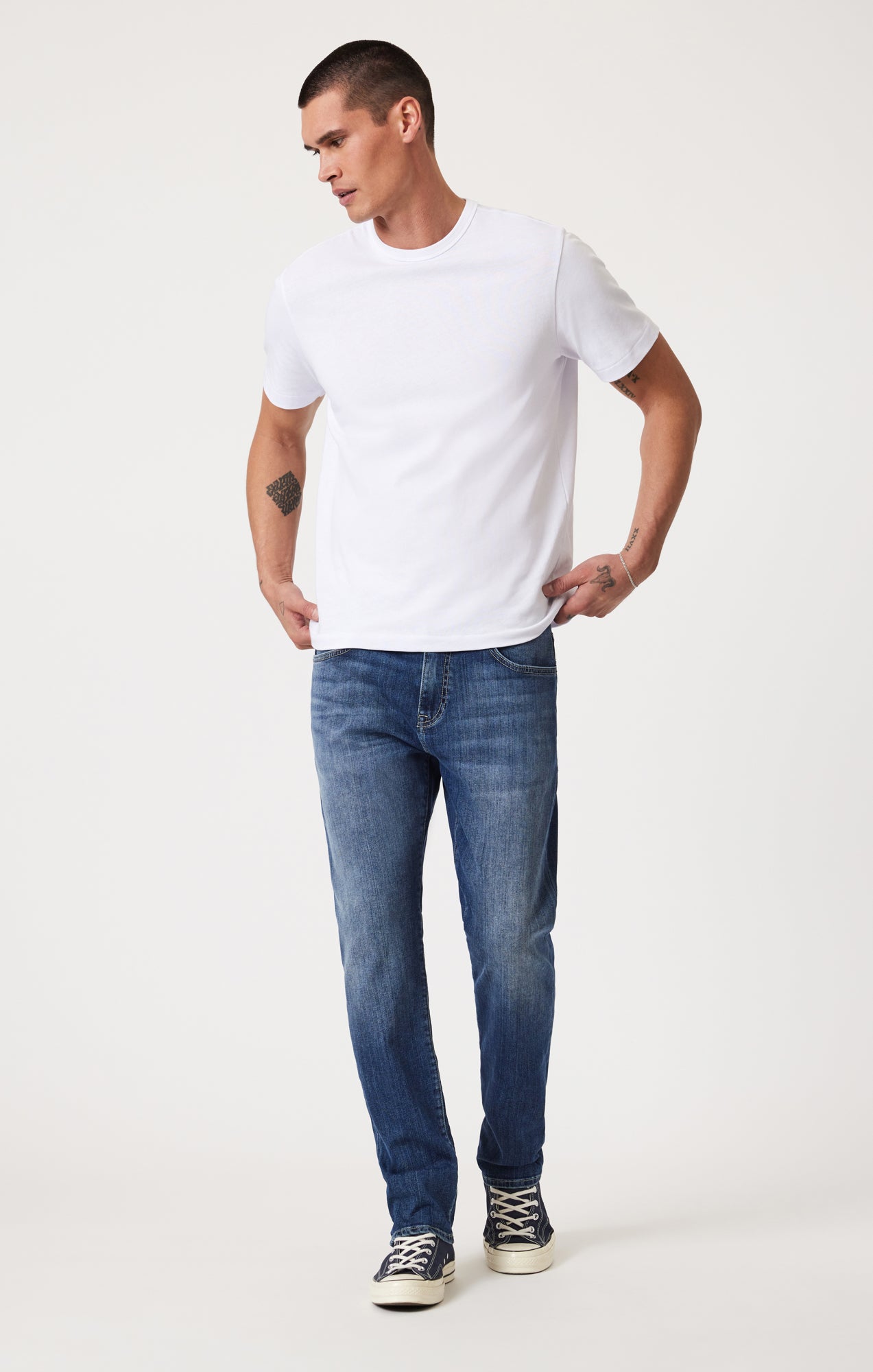 MARCUS SLIM STRAIGHT LEG IN DARK BRUSHED WILLIAMSBURG - Mavi Jeans